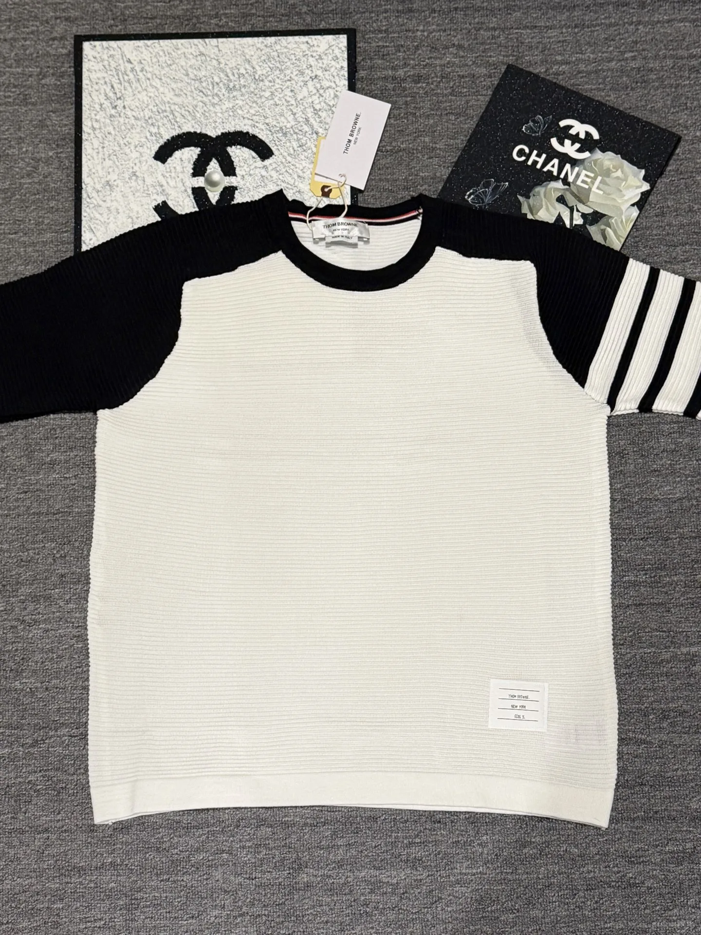 Durable Thom Browne Short Sleeves 7009