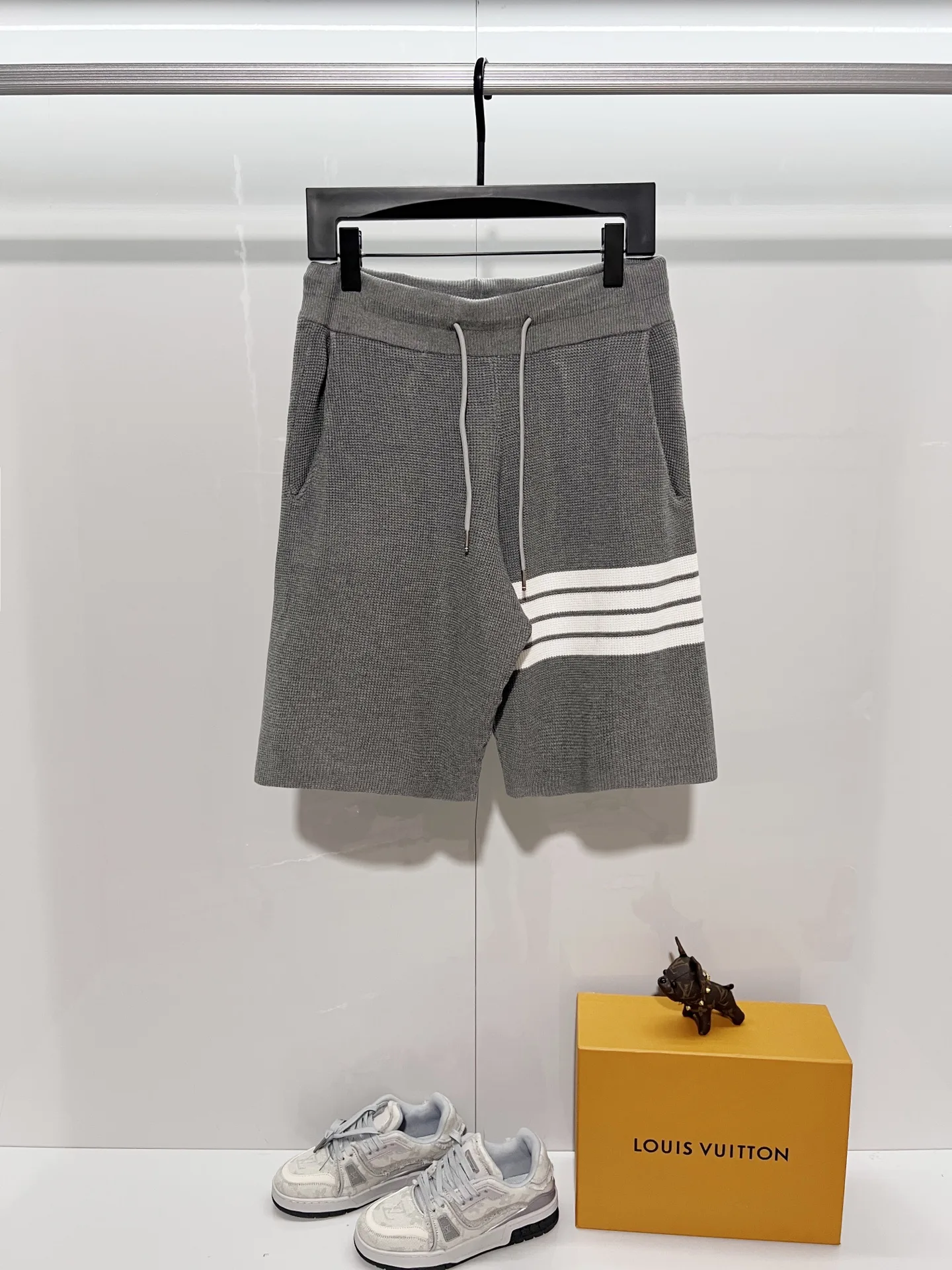 Durable Thom Browne Shorts 7025