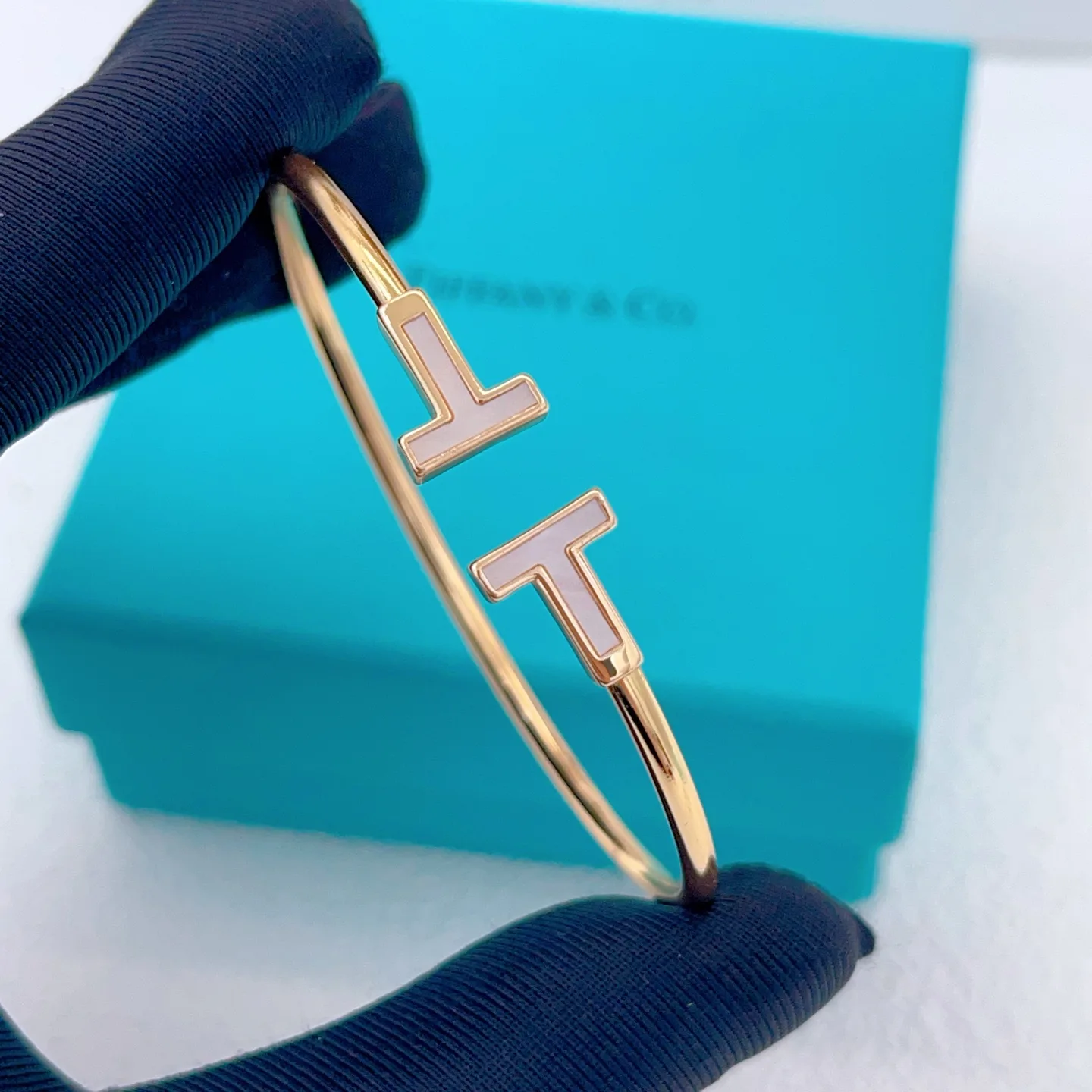 FlexibleFit Tiffany Bracelet 5381