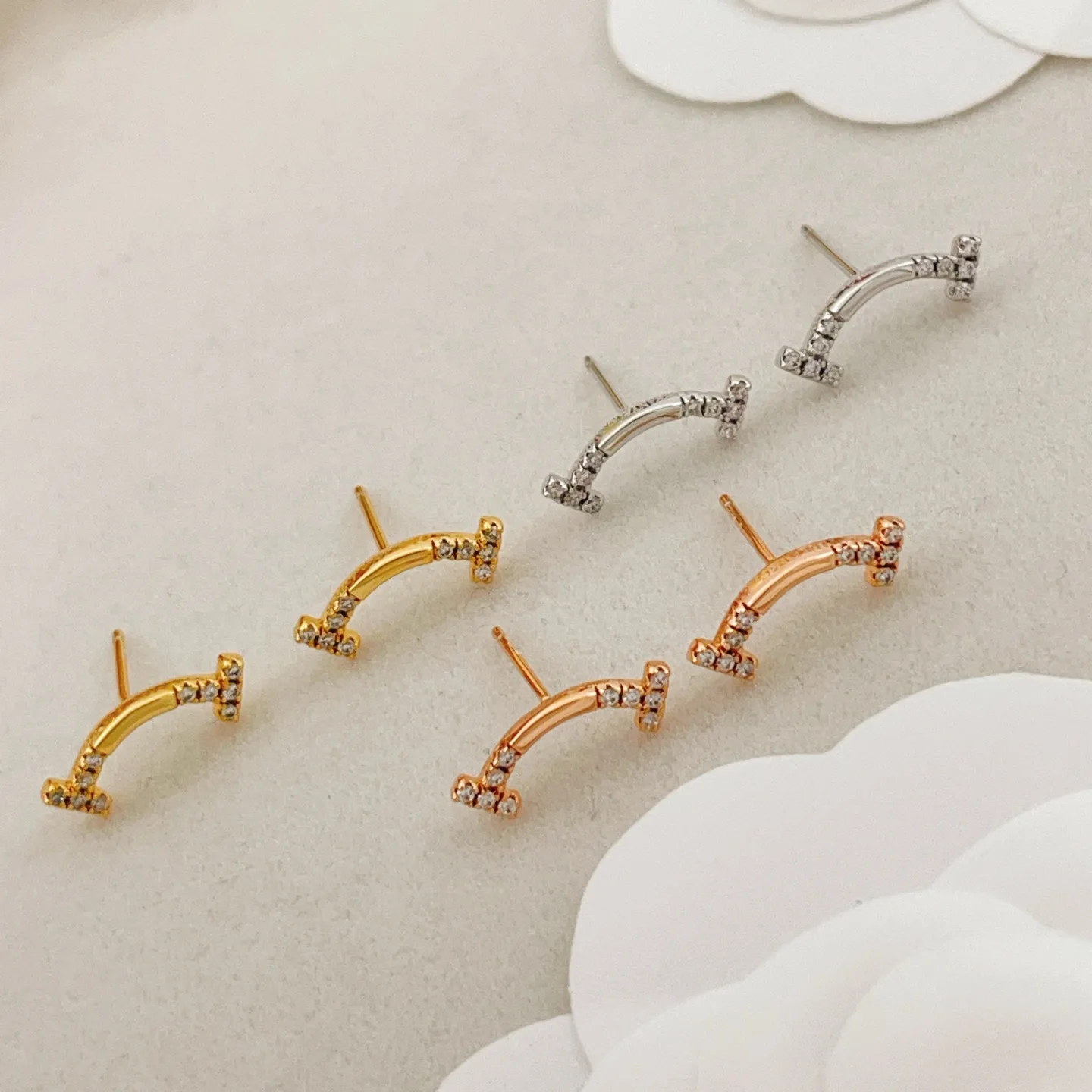 Effortless Tiffany Earrings 5413
