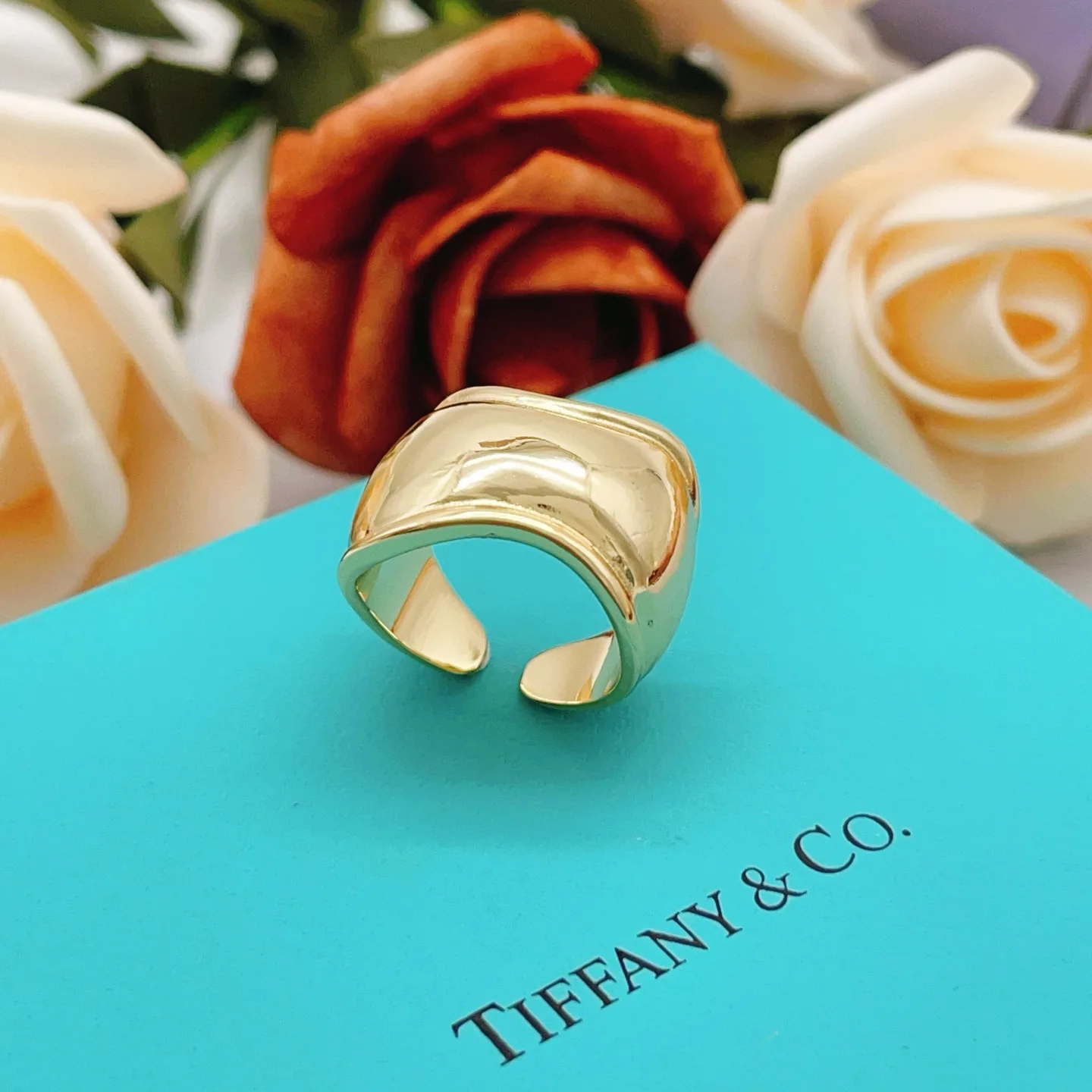 Contemporary Tiffany Ring 5512