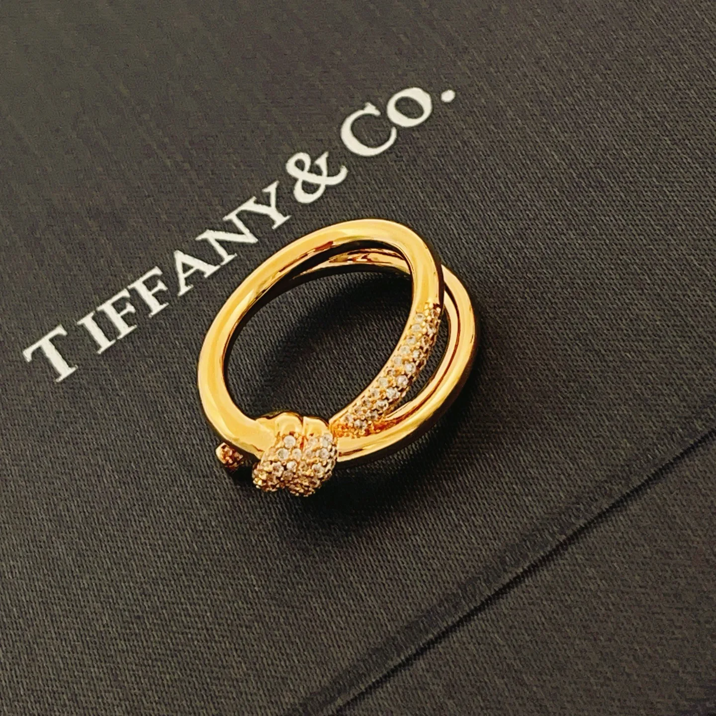 Tiffany Ring Supportive 5531