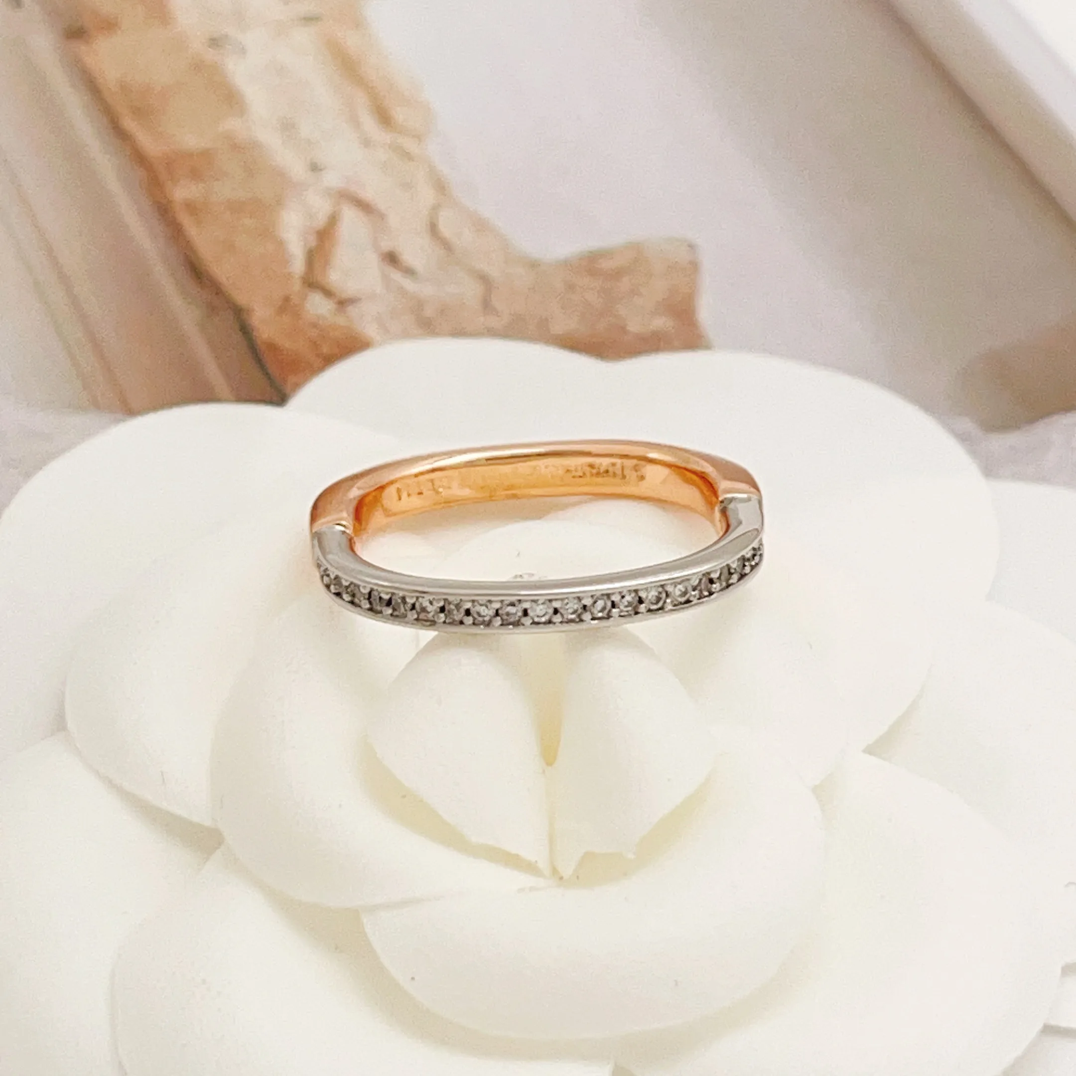 Refined Tiffany Ring 5536
