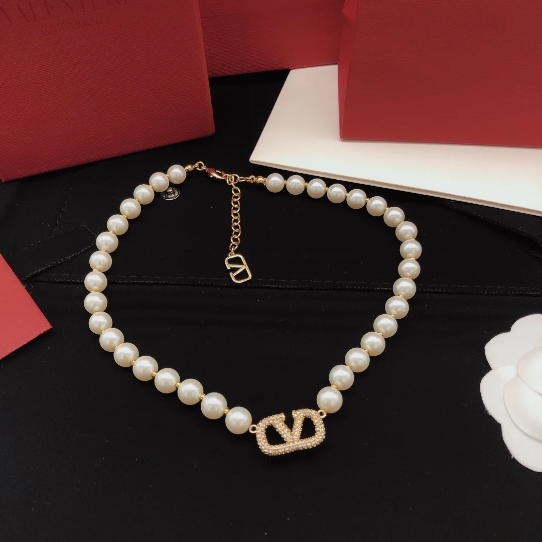 SoftTouch Valentino Necklace 6208