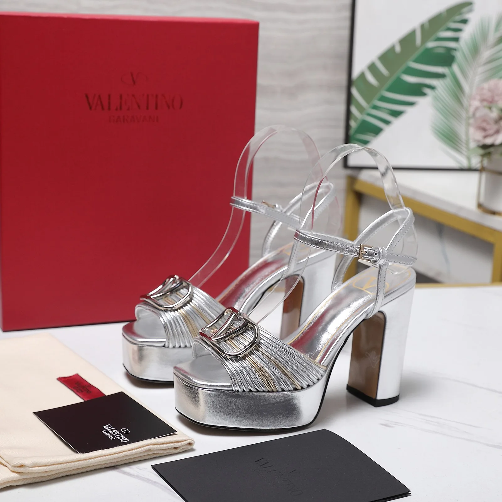 Sophisticated Valentino Sandals 6234