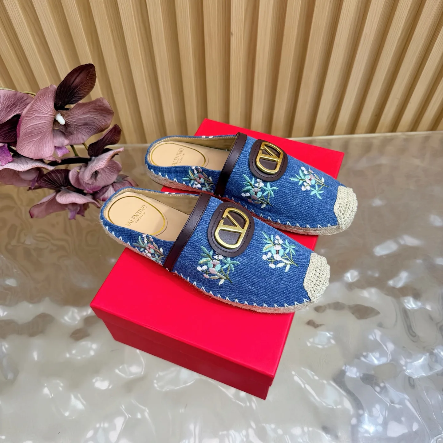 Tailored Valentino Sandals 6218
