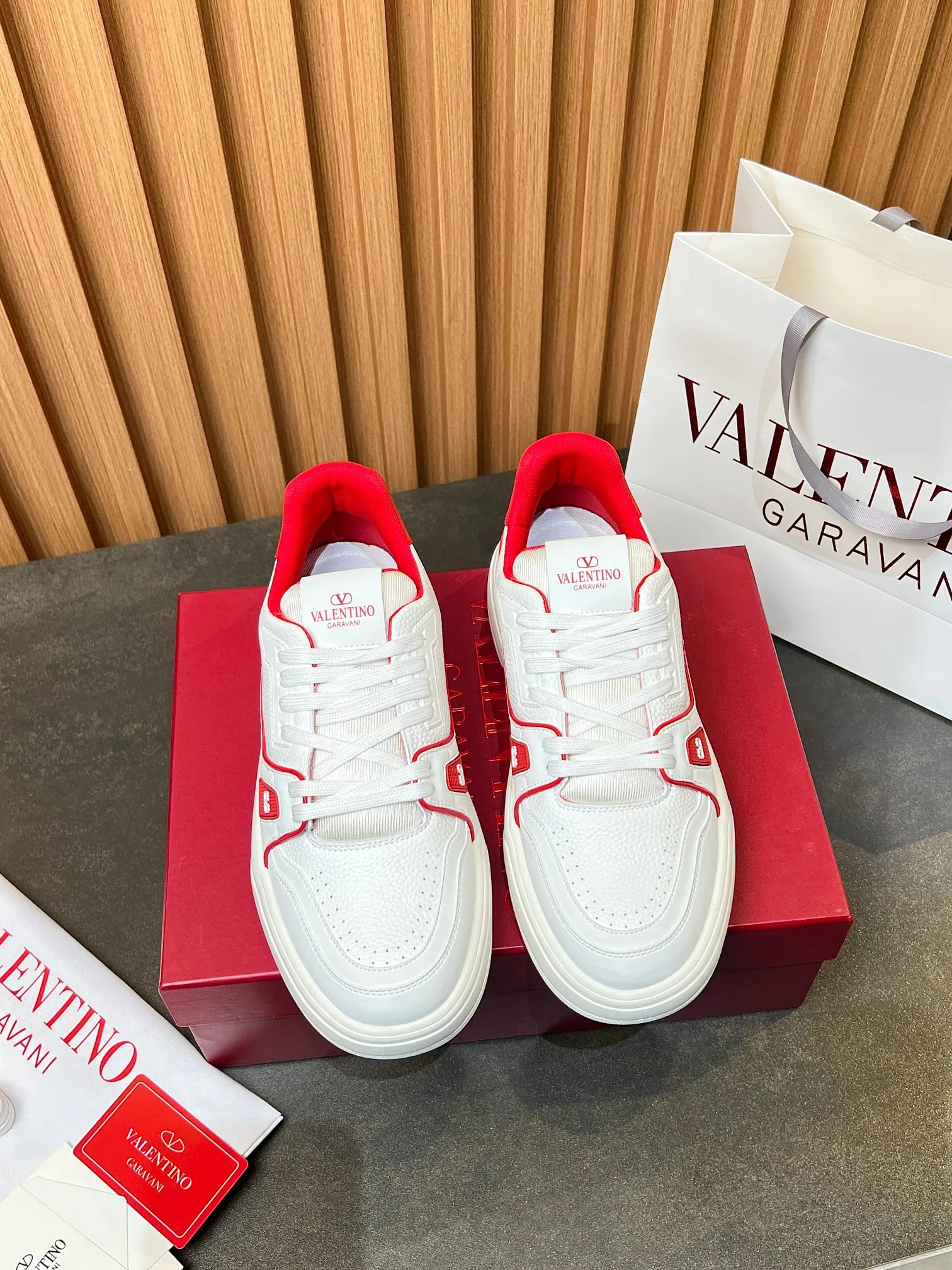 EasyCare Valentino Sneakers 6247
