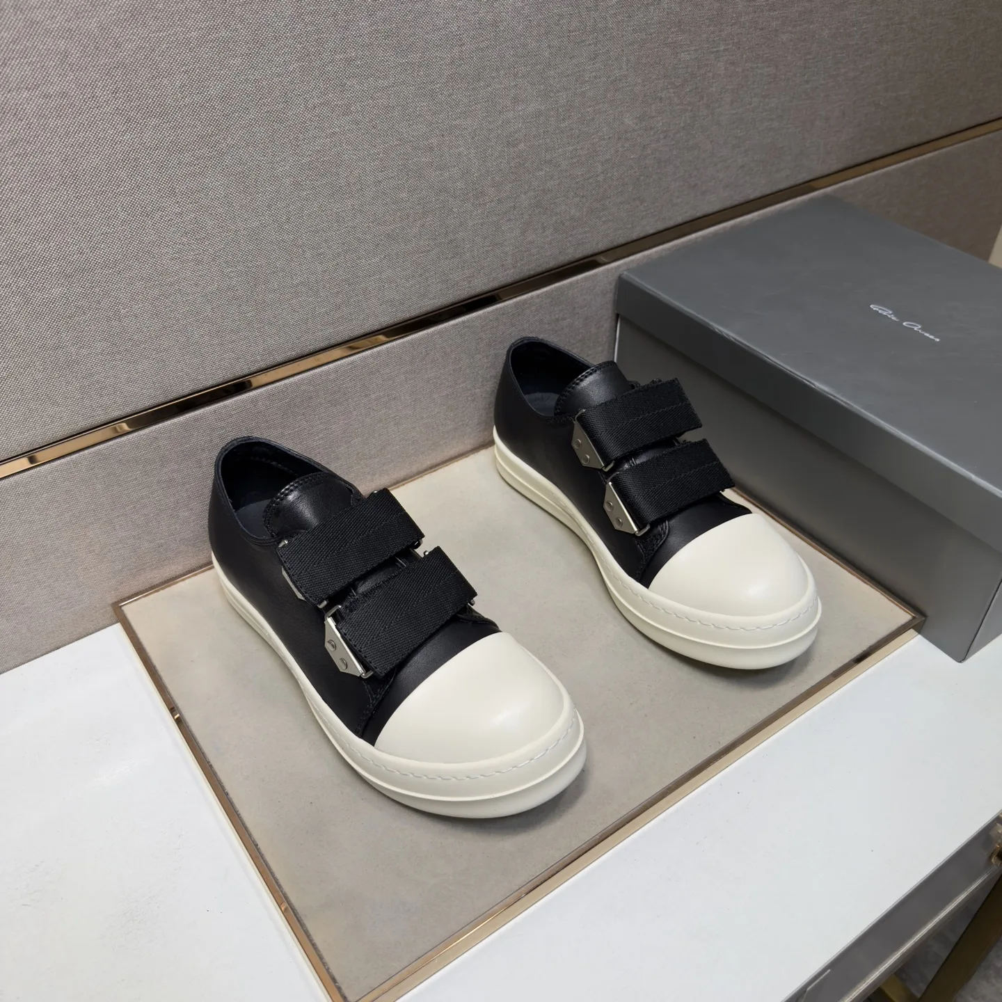 Vince  Shoes OnTrend 7693