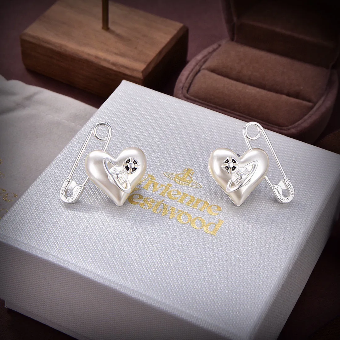 Seasonal Vivienne Westwood Earrings 7367