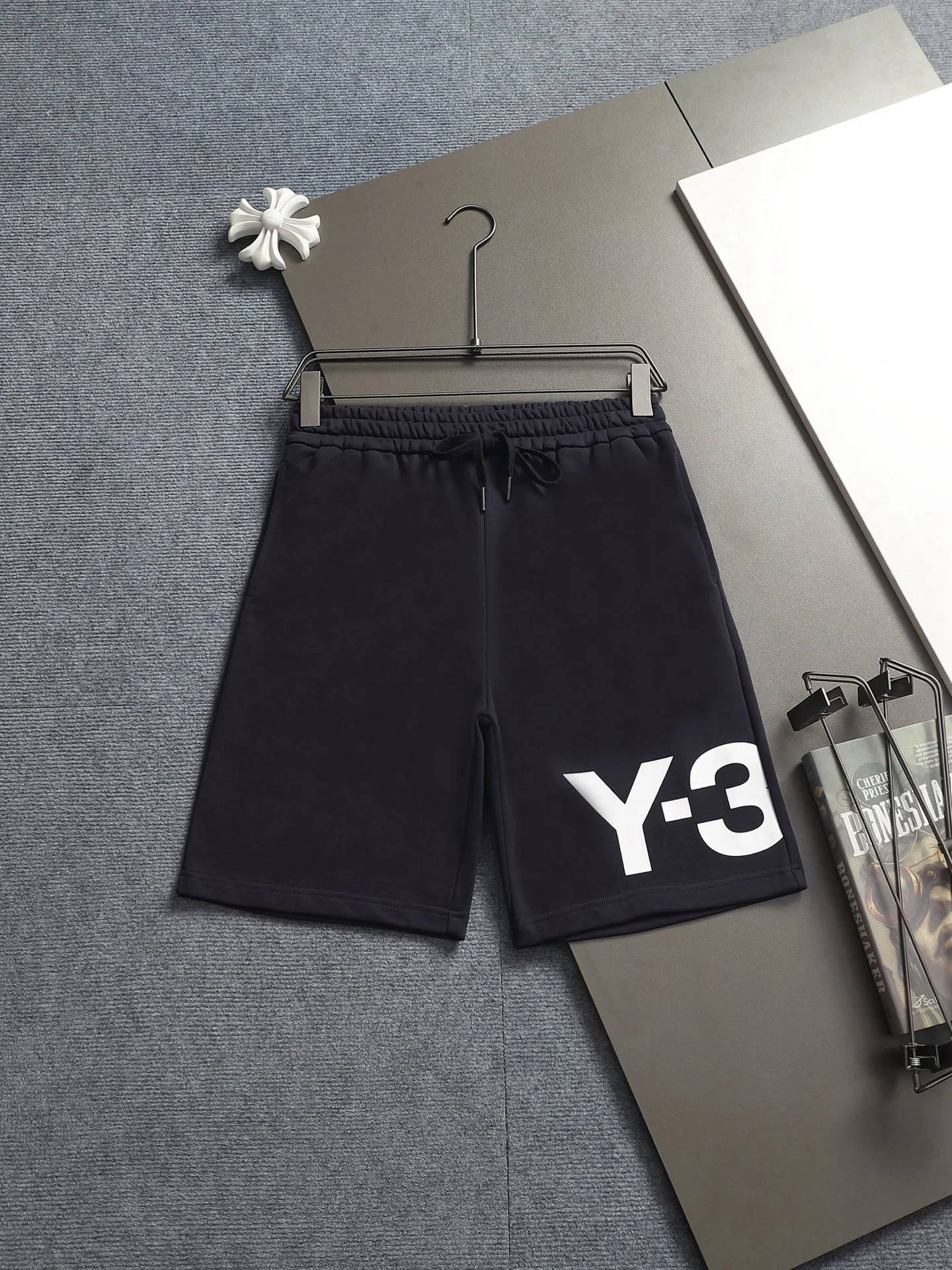 Yohji Yamamoto Shorts Minimalist 7677
