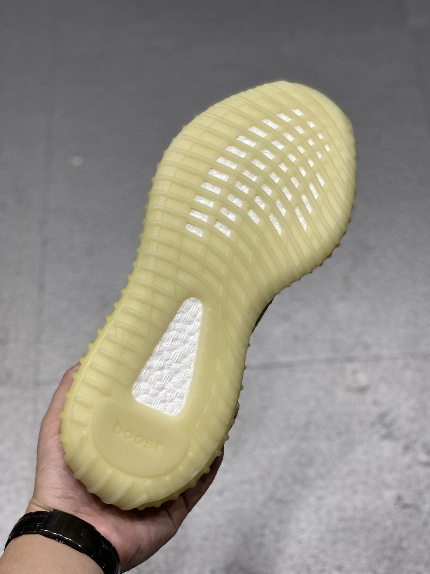 Adidas Yeezy Shoes For Men DailyWear 8337