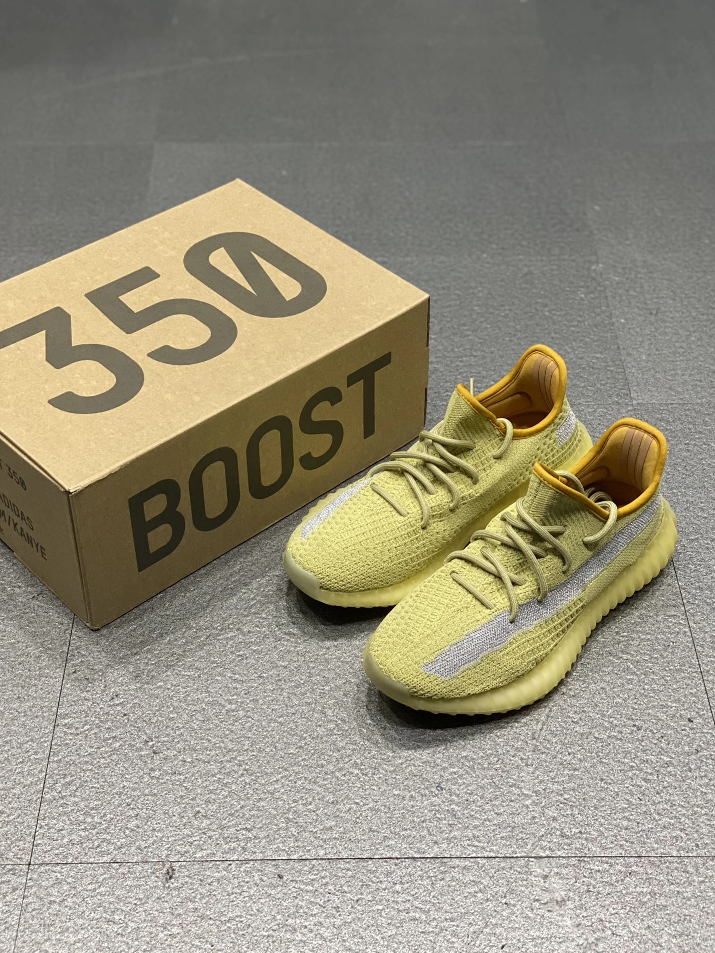 Adidas Yeezy Shoes For Men DailyWear 8337