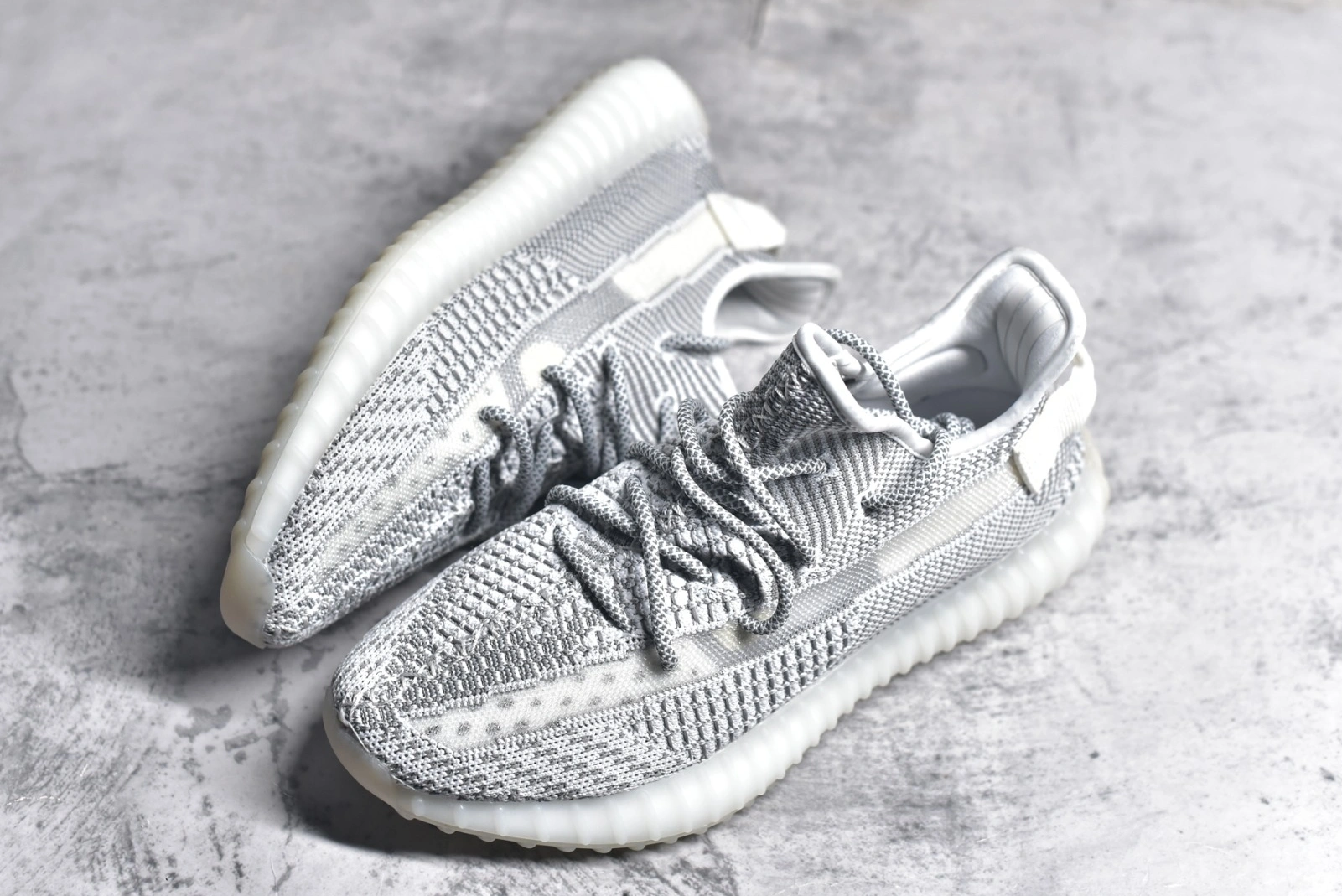 Adidas Yeezy Shoes For Men Practical 435