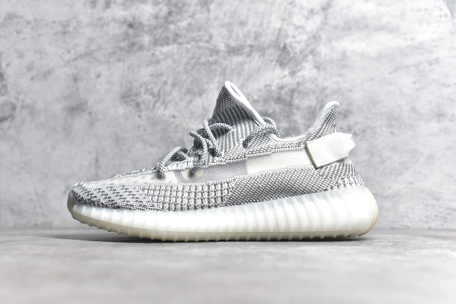 Adidas Yeezy Shoes For Men Practical 435