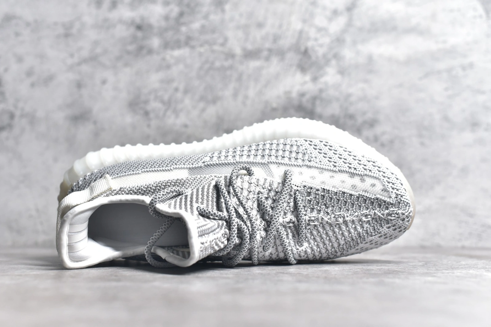 Adidas Yeezy Shoes For Men Practical 435