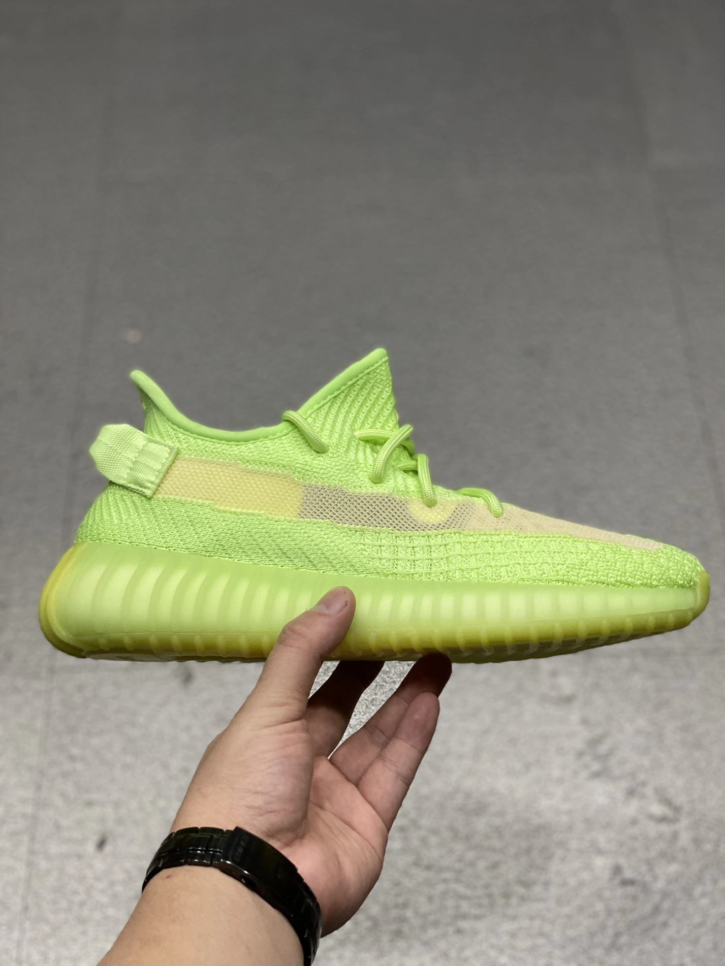 Adidas Yeezy Shoes For Men Trendsetting 2401
