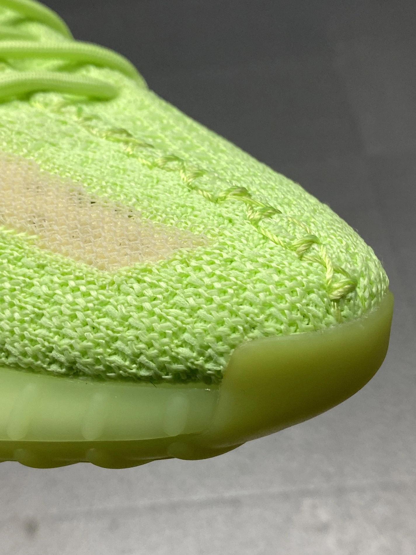 Adidas Yeezy Shoes For Men Trendsetting 2401