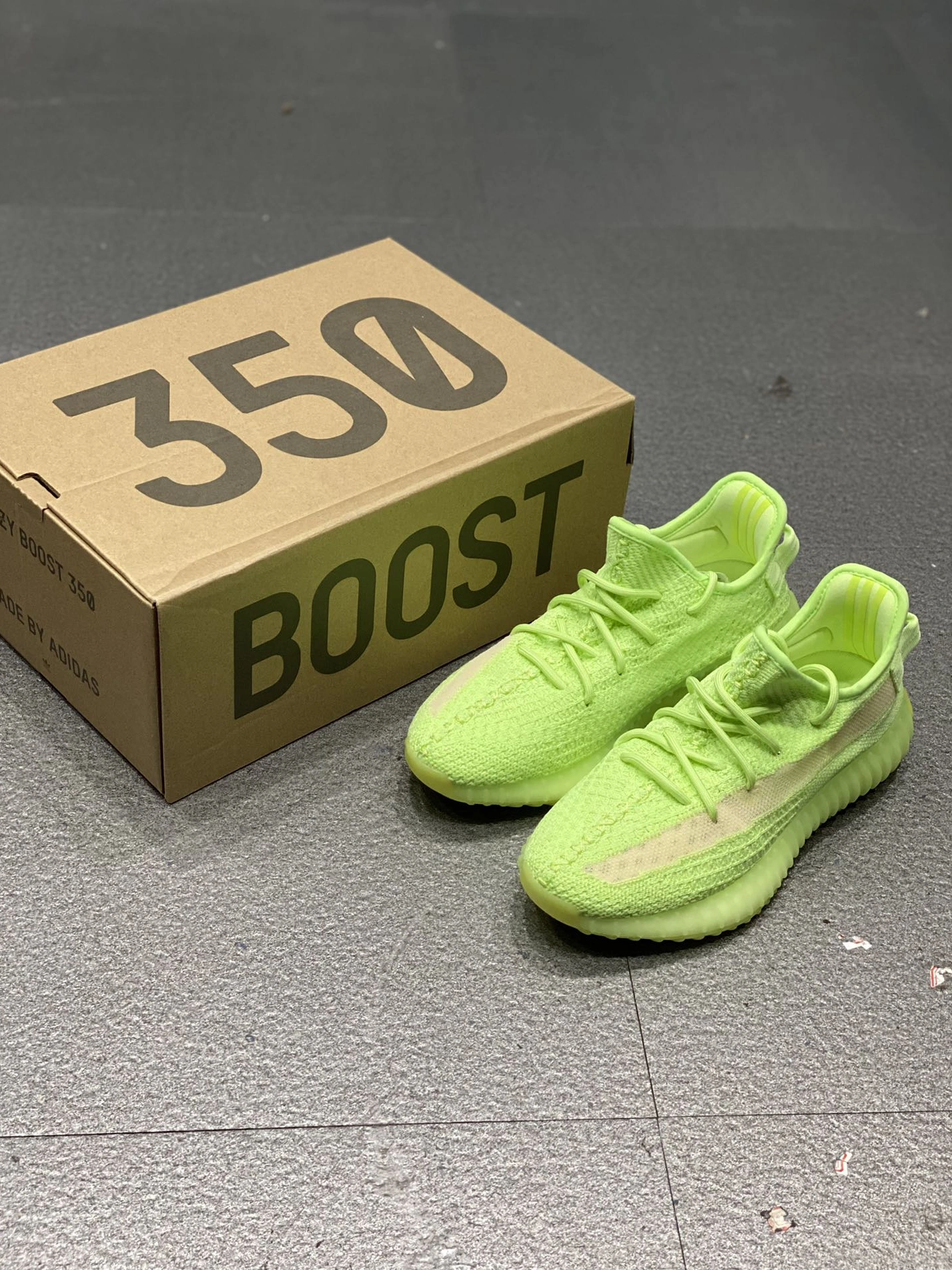 Adidas Yeezy Shoes For Men Trendsetting 2401