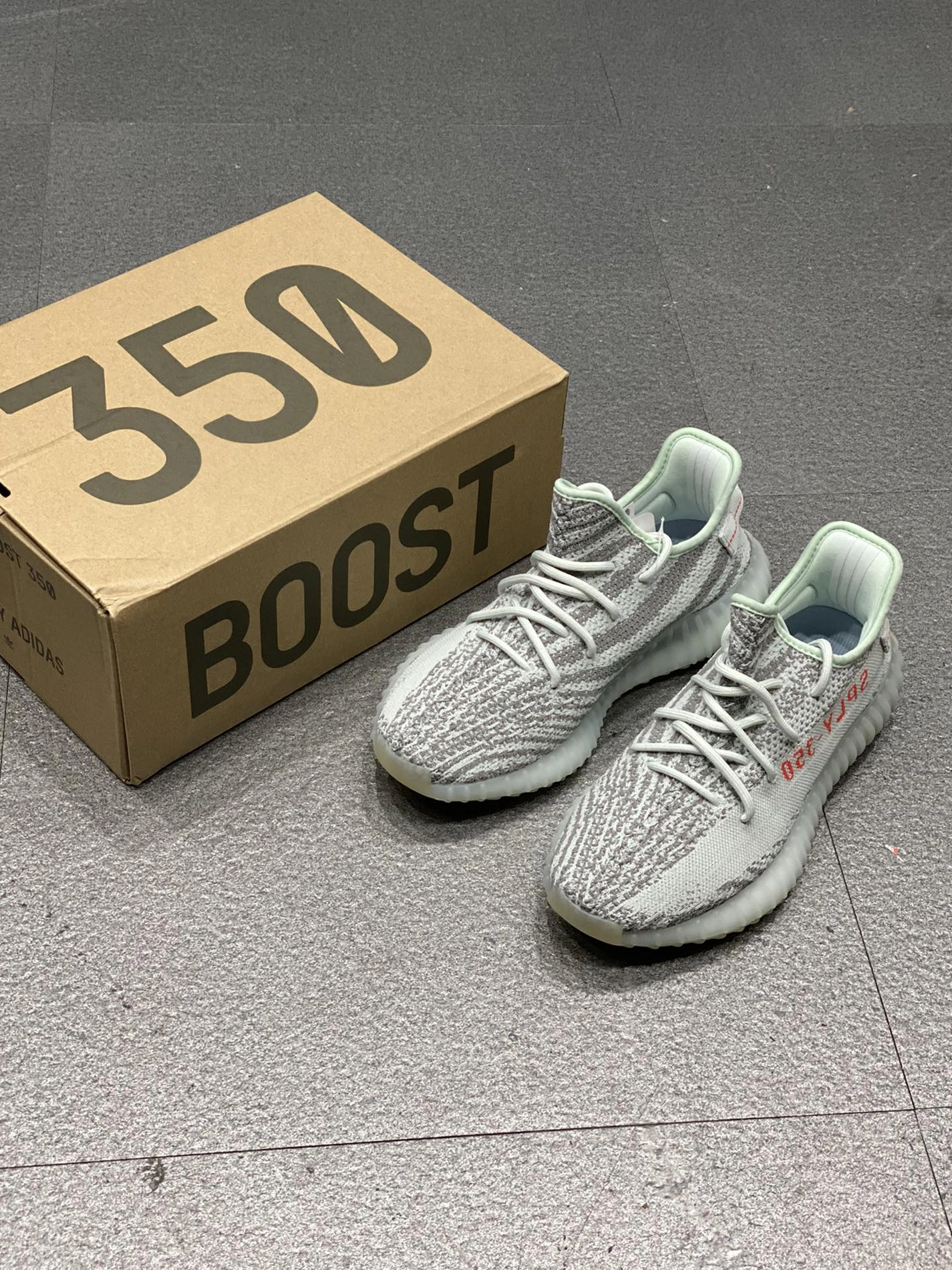 Adidas Yeezy Shoes For Women Vibrant 8491