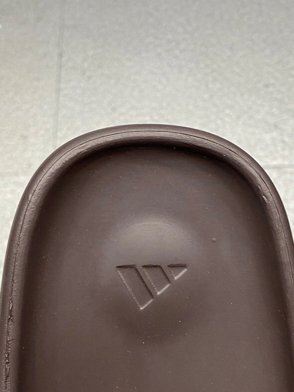 Adidas Yeezy Slippers For Men Affordable 5679