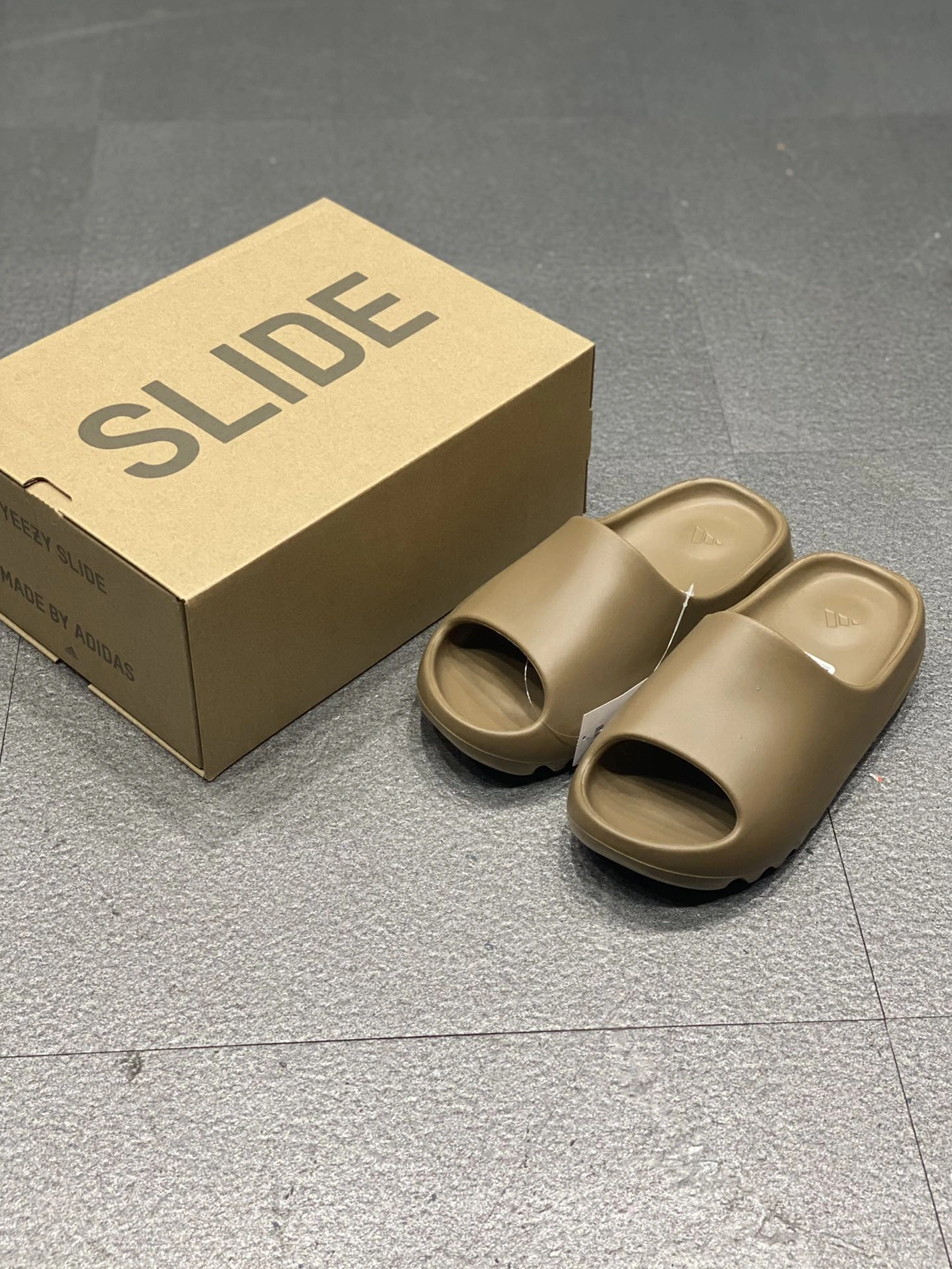 Adidas Yeezy Slippers For Men EasyMatch 1679