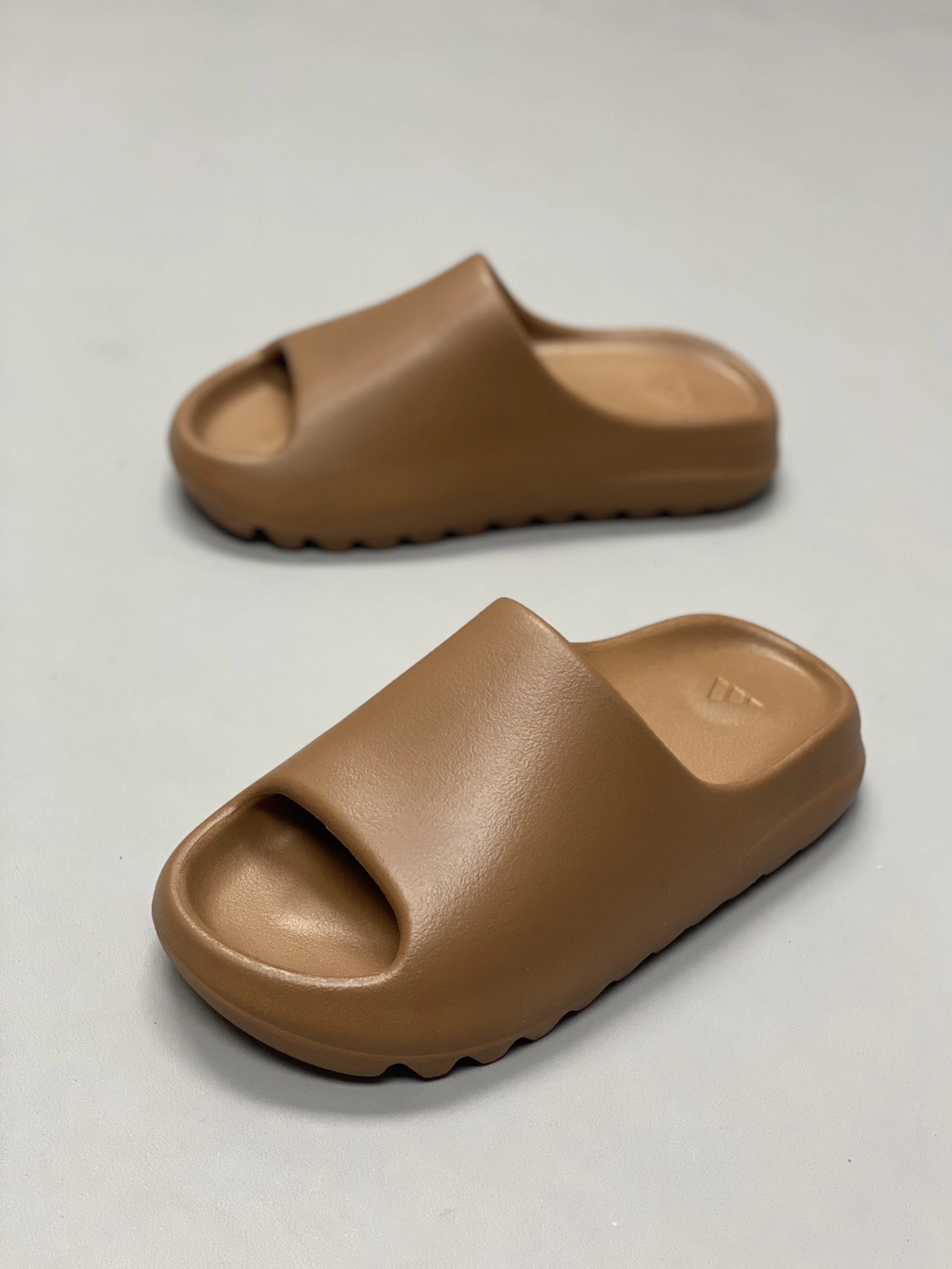 Adidas Yeezy Slippers For Women Classic 1931