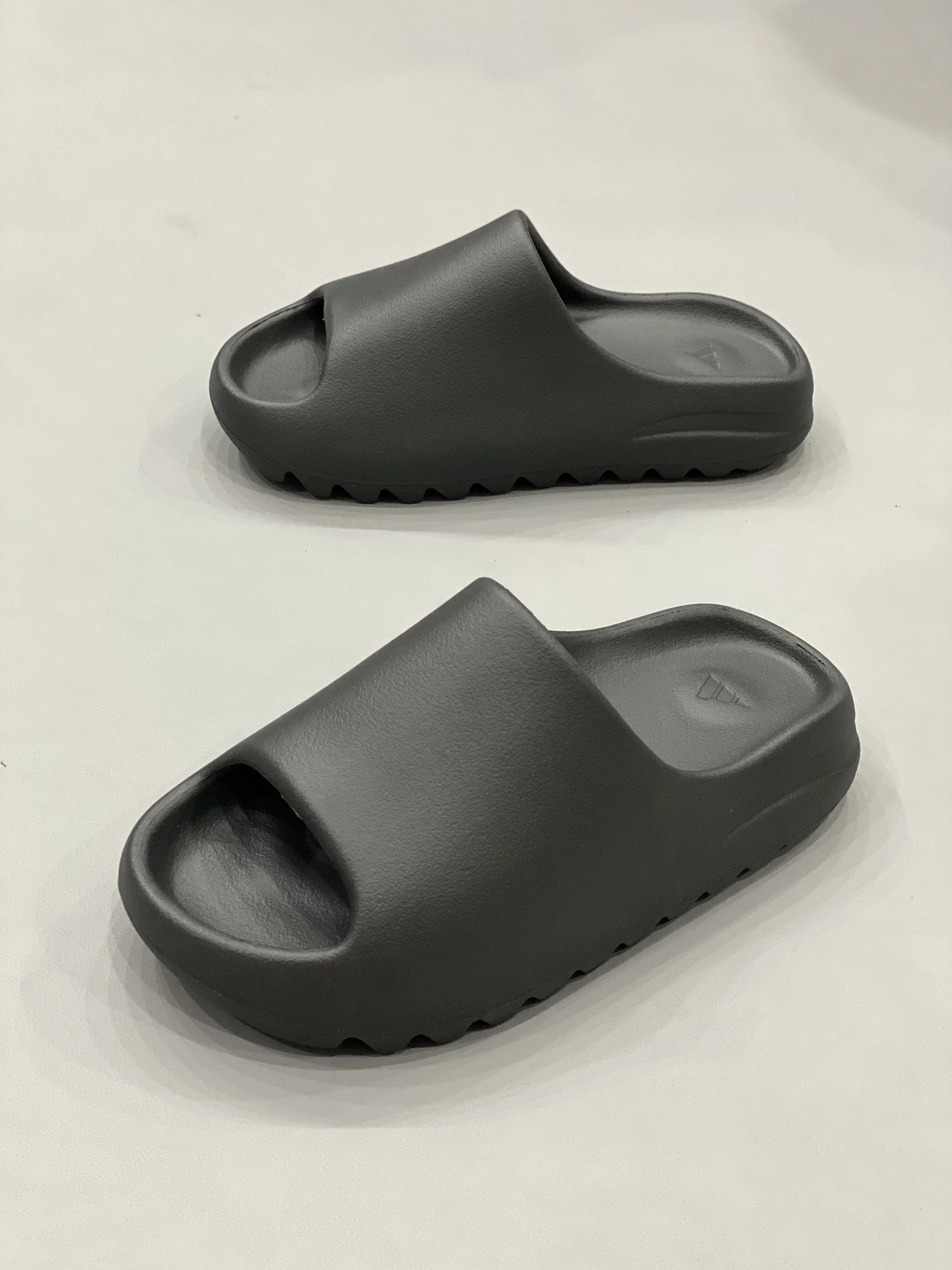 Adidas Yeezy Slippers For Women Comfortable 6912
