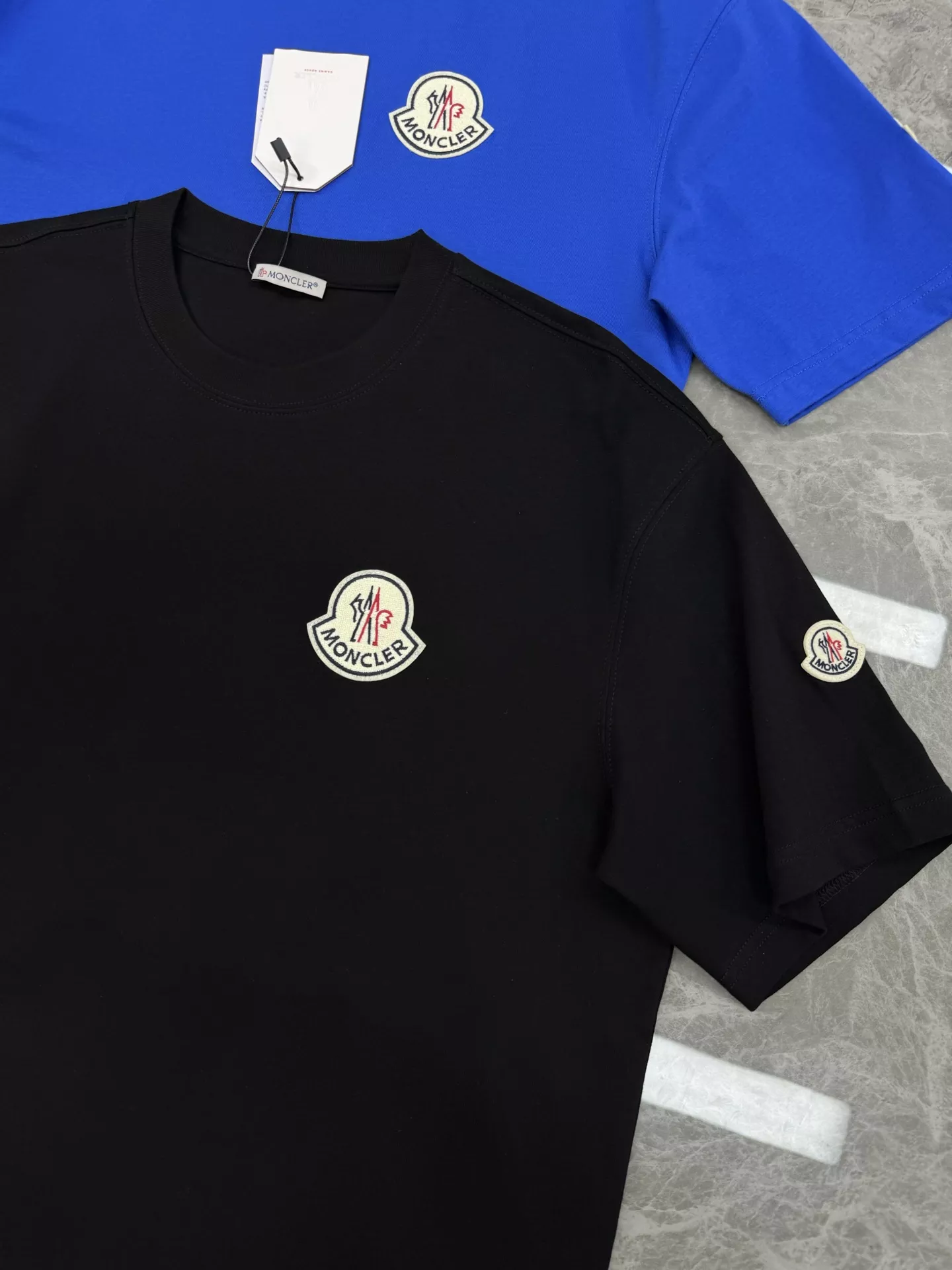 Affordable 1088 Moncler T-Shirts Short Sleeved For Unisex