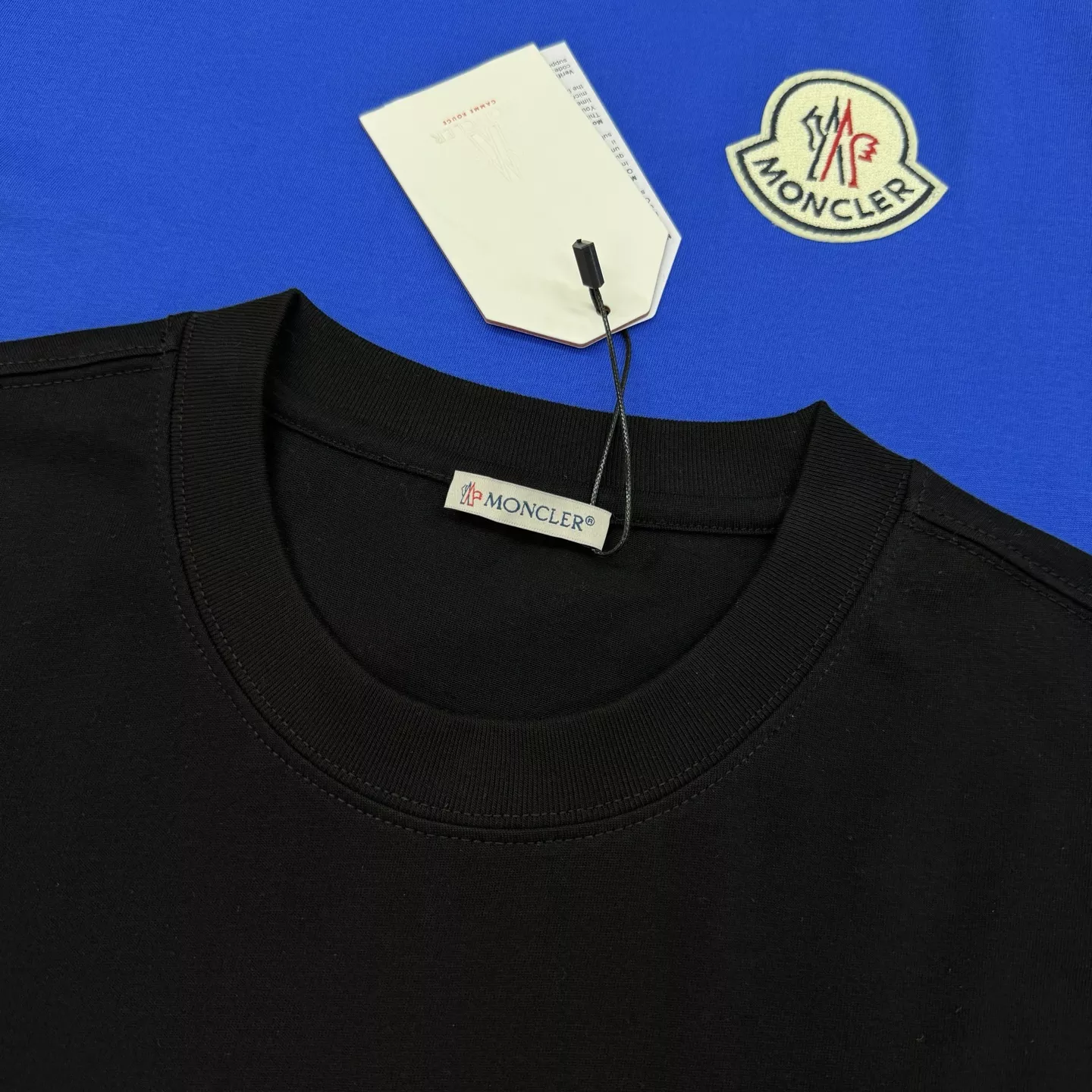 Affordable 1088 Moncler T-Shirts Short Sleeved For Unisex