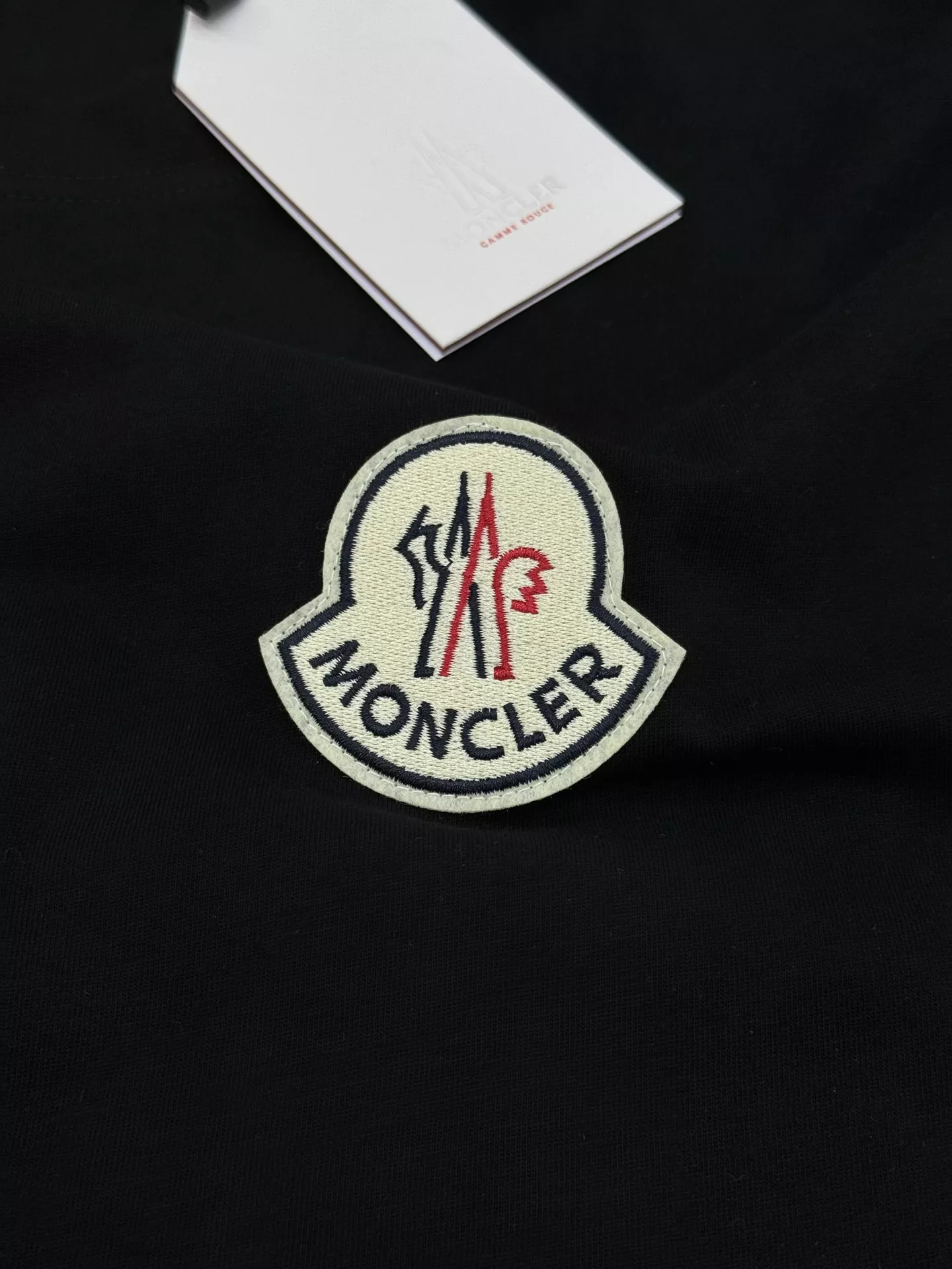 Affordable 1088 Moncler T-Shirts Short Sleeved For Unisex