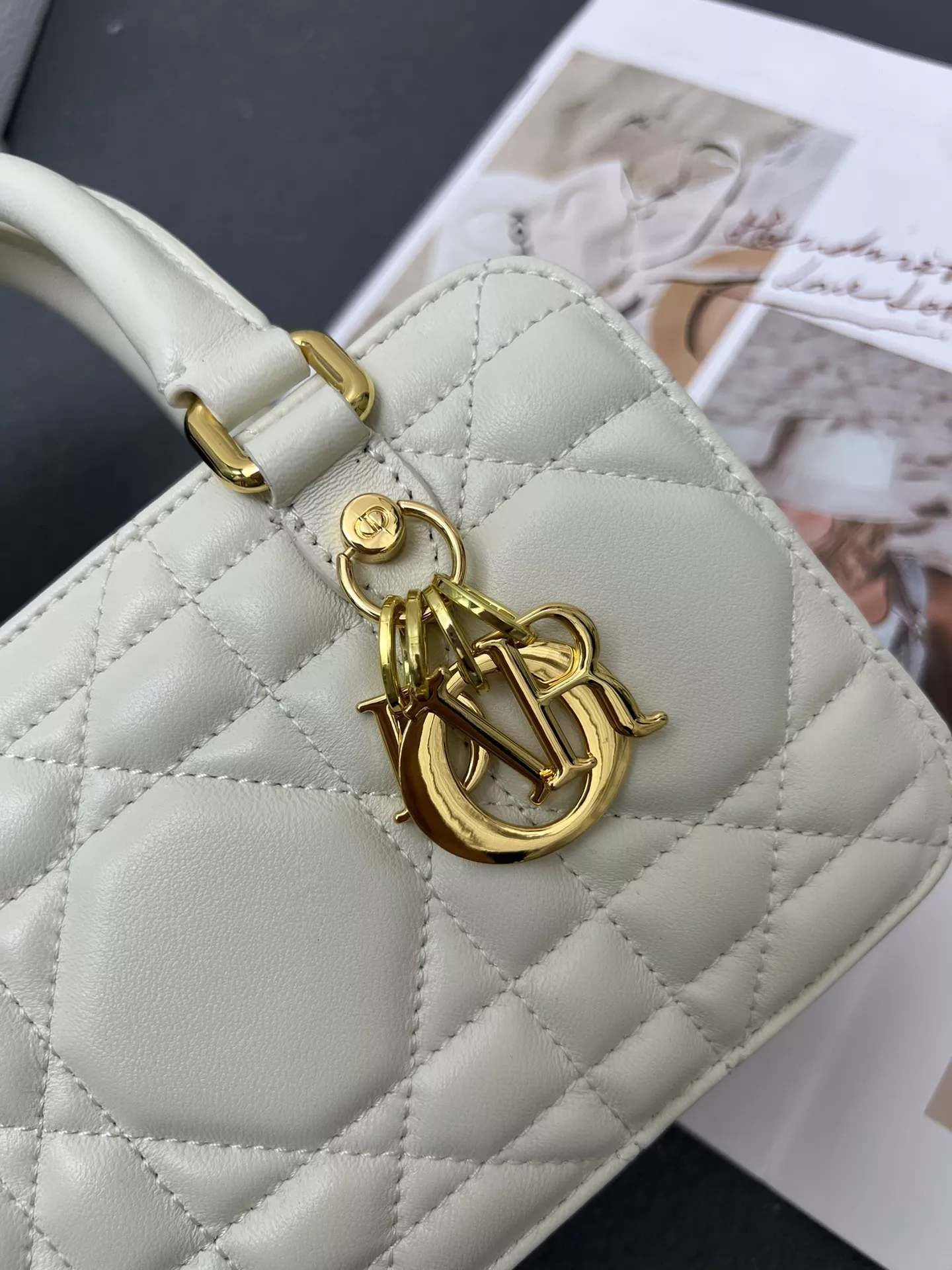 Affordable 117 Christian Dior AAA Quality Handbags For Women