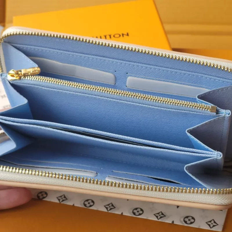 Affordable 1369 Louis Vuitton AAA Quality Card Case