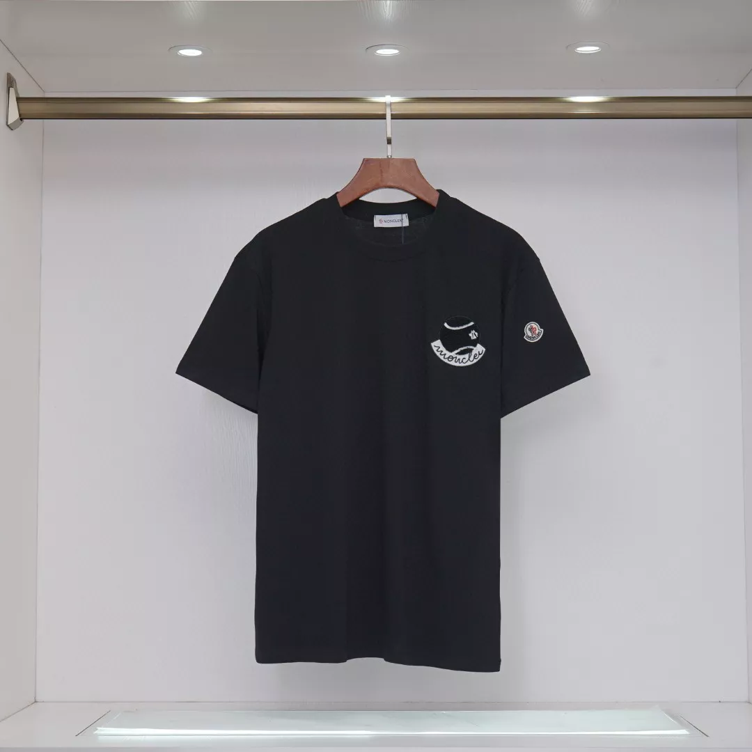 Affordable 139 Moncler T-Shirts Short Sleeved For Unisex