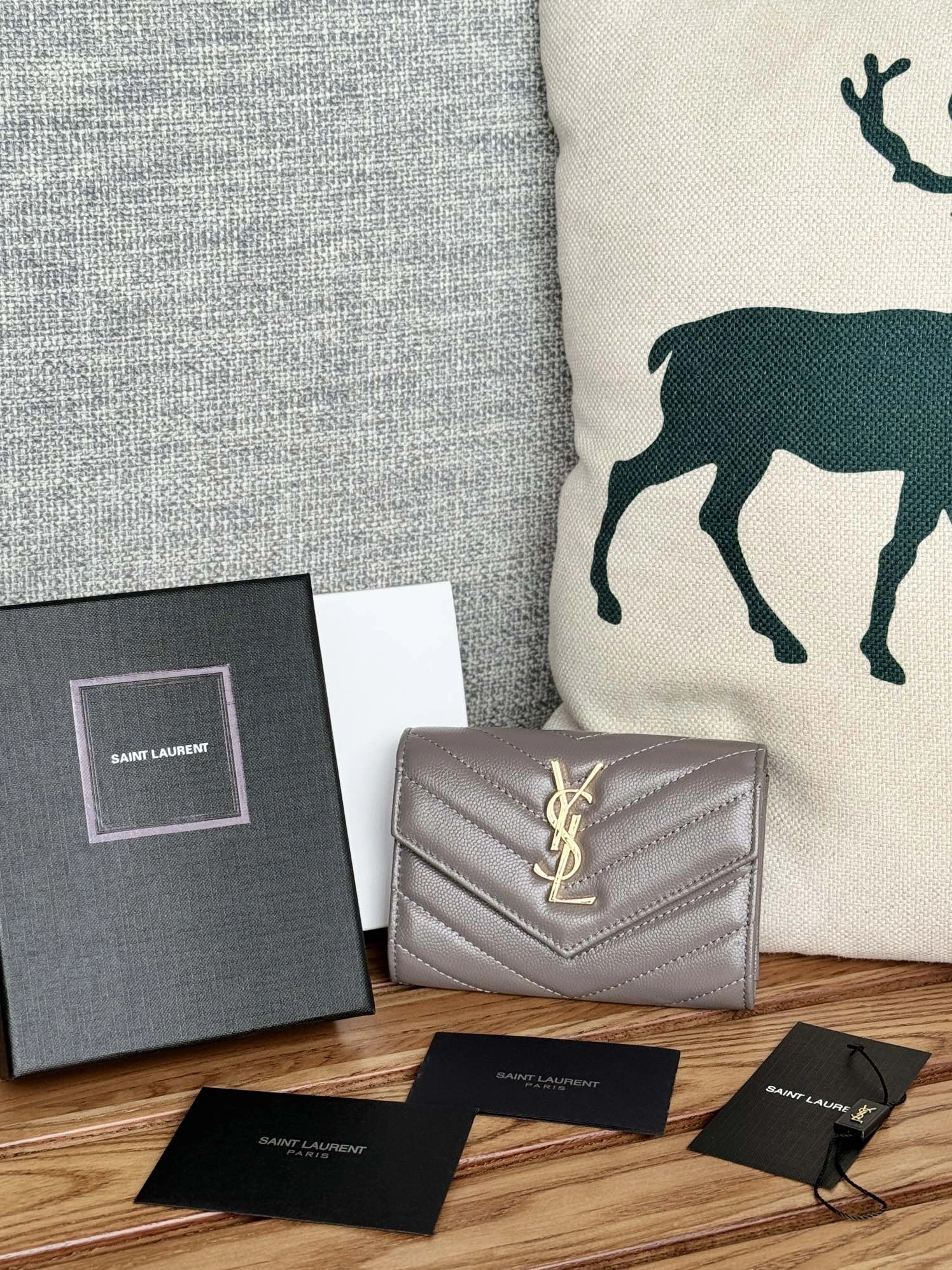 Affordable 1465 Yves Saint Laurent AAA Quality Wallets