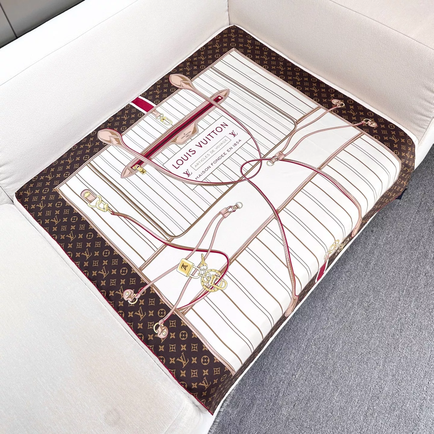 Affordable 1491 Louis Vuitton Silk Squares