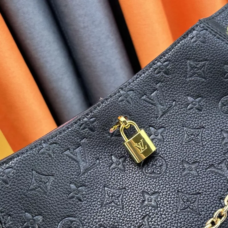 Affordable 1783 Louis Vuitton AAA Quality Messenger Bags For Women