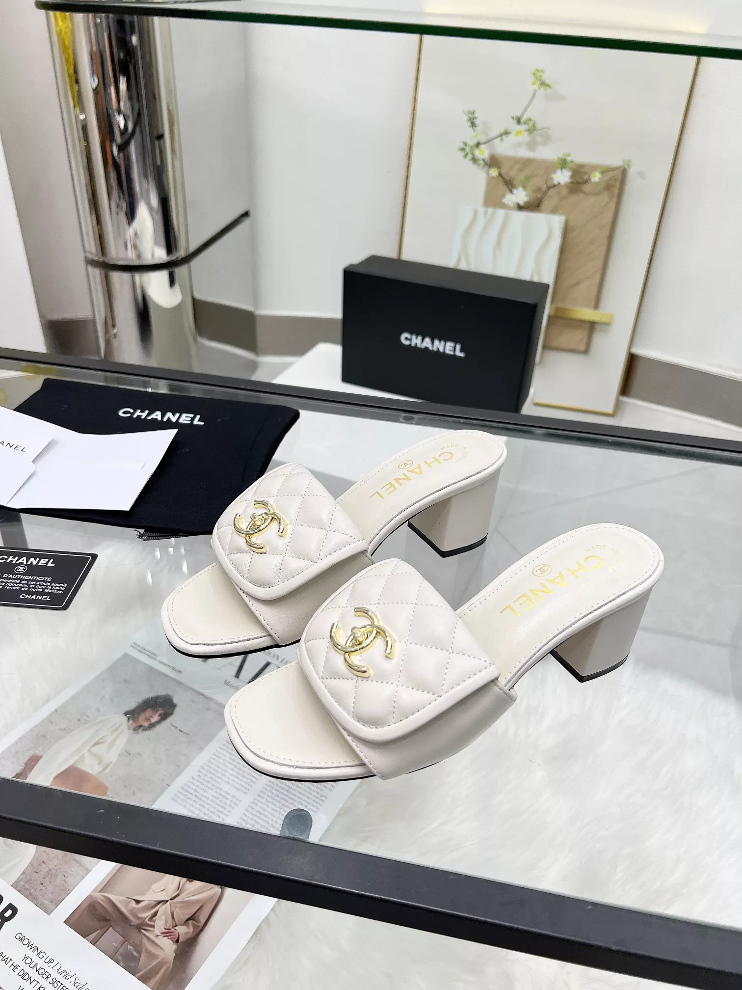 Affordable 2093 Chanel Slippers For Women