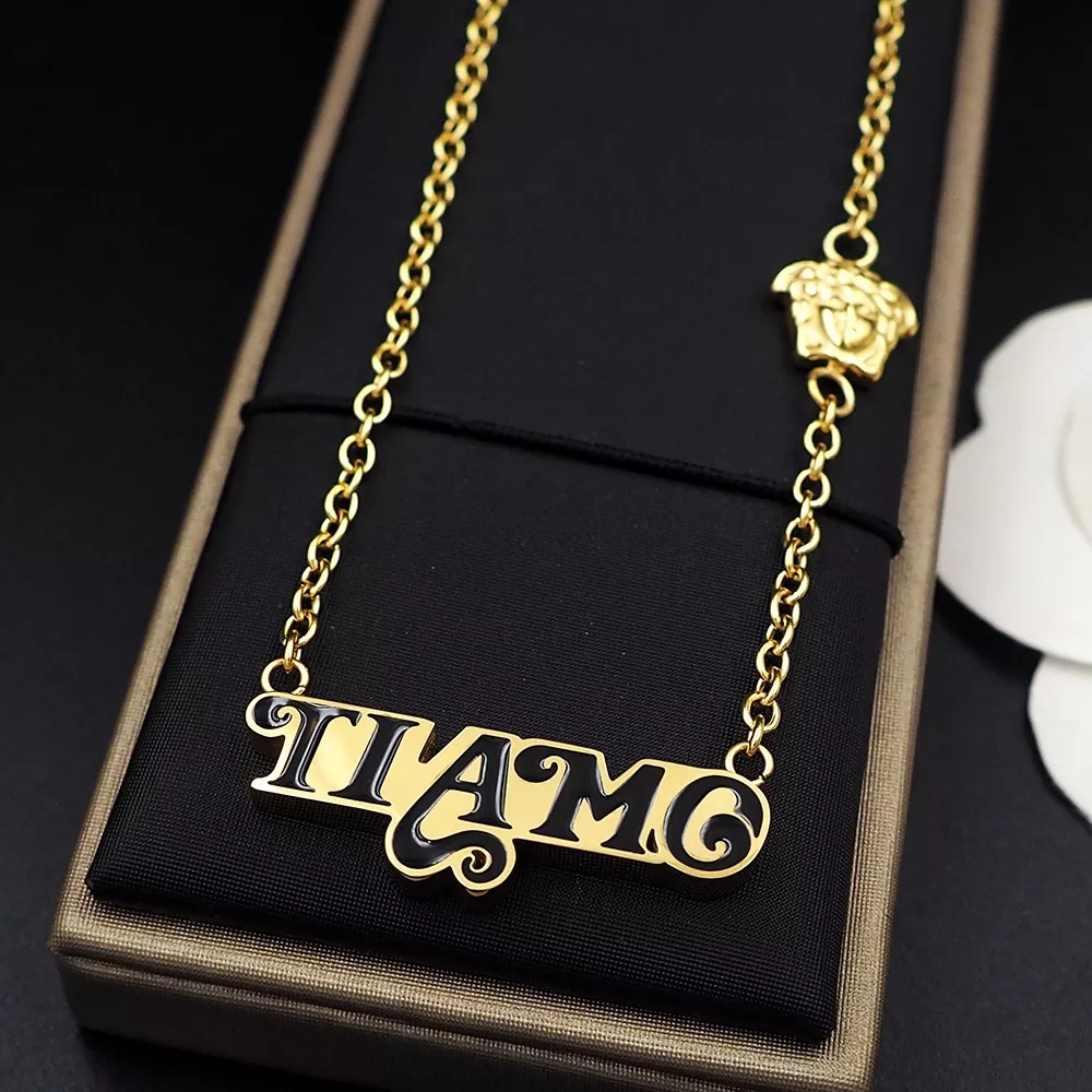 Affordable 2128 Versace Necklaces