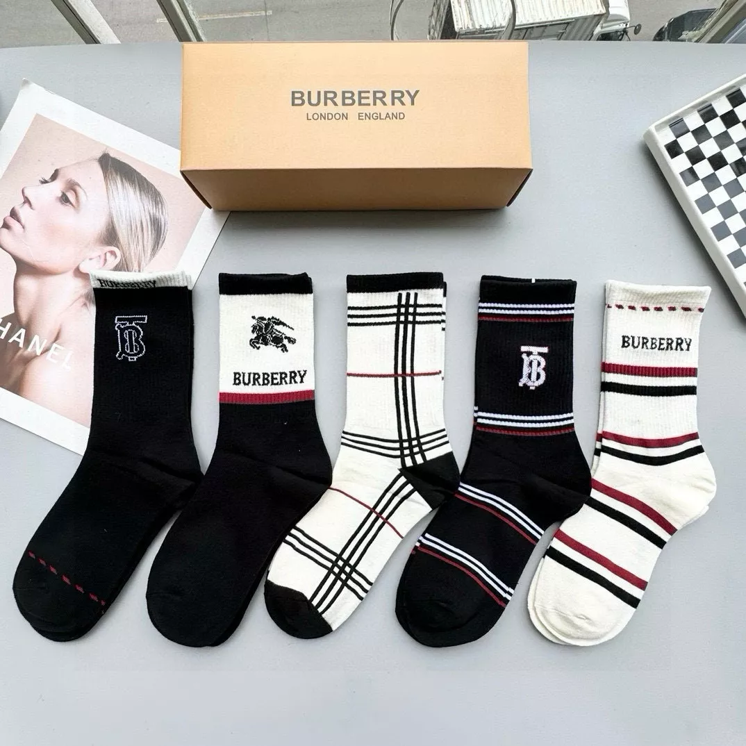 Affordable 2275 Burberry Socks