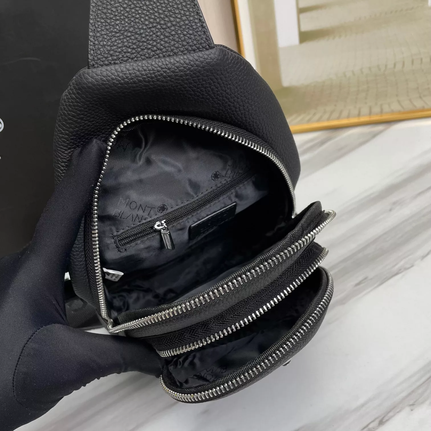 Affordable 233 Mont Blanc AAA Man Messenger Bags