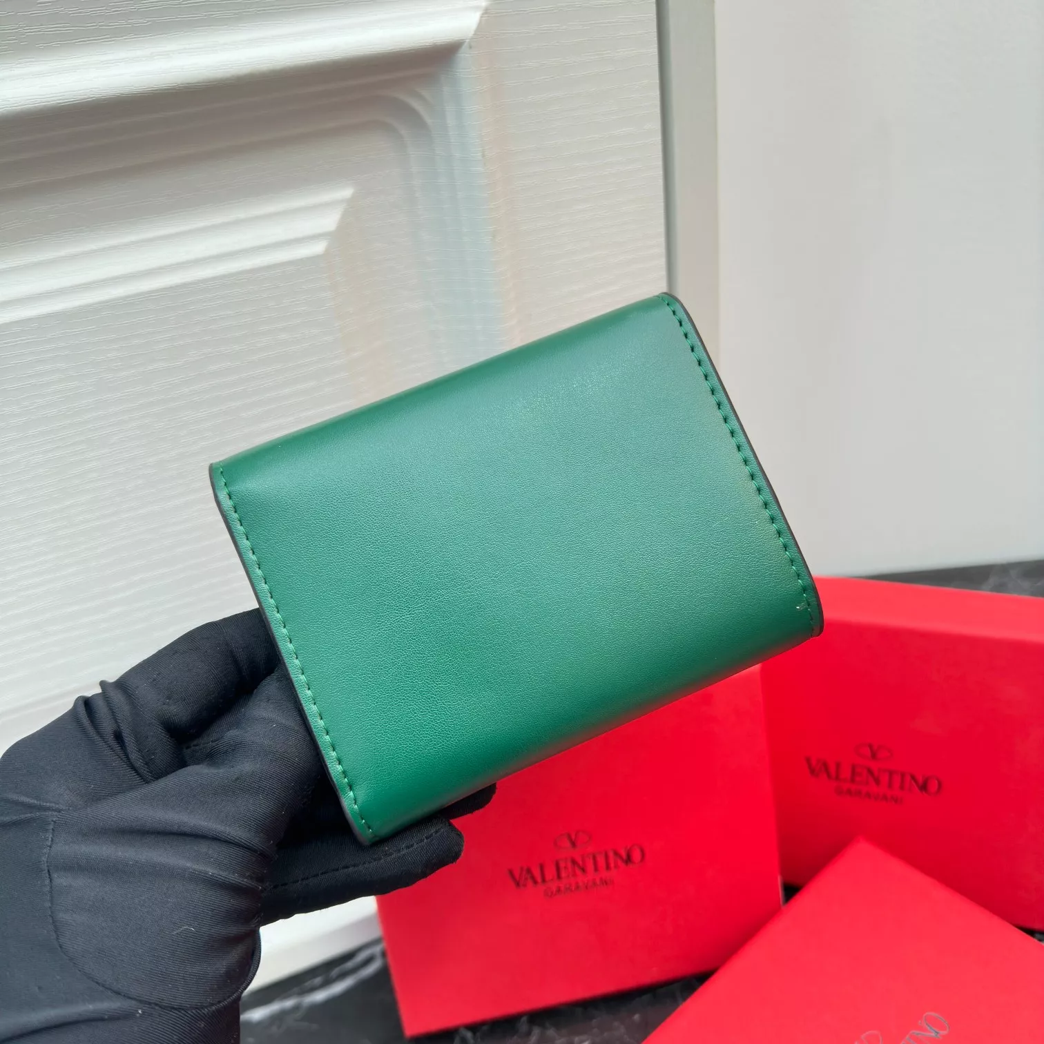 Affordable 246 Valentino Wallets For Women