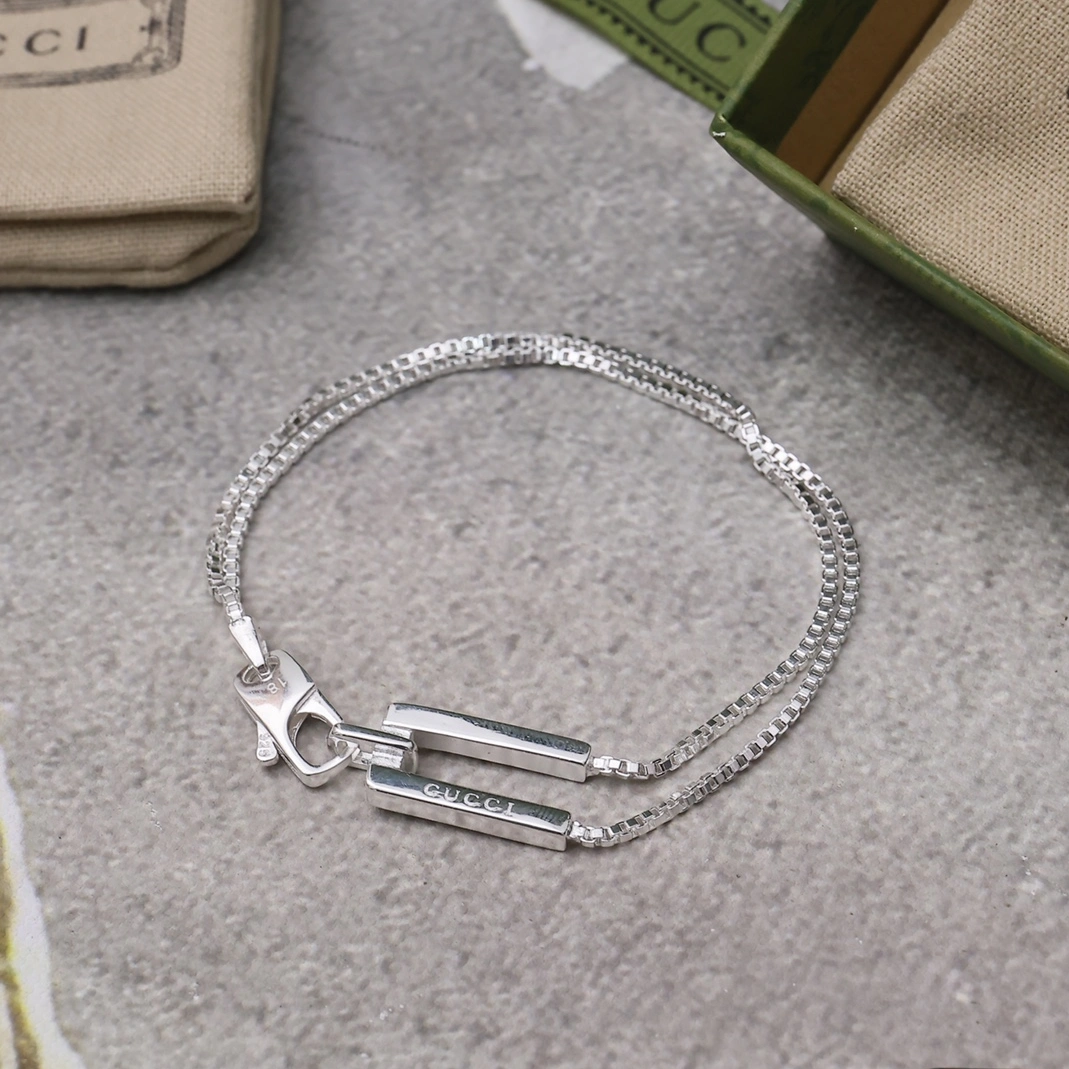 Affordable 2465 Gucci Bracelets