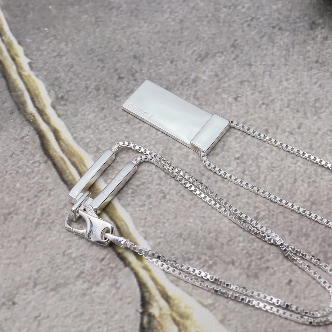 Affordable 2465 Gucci Bracelets