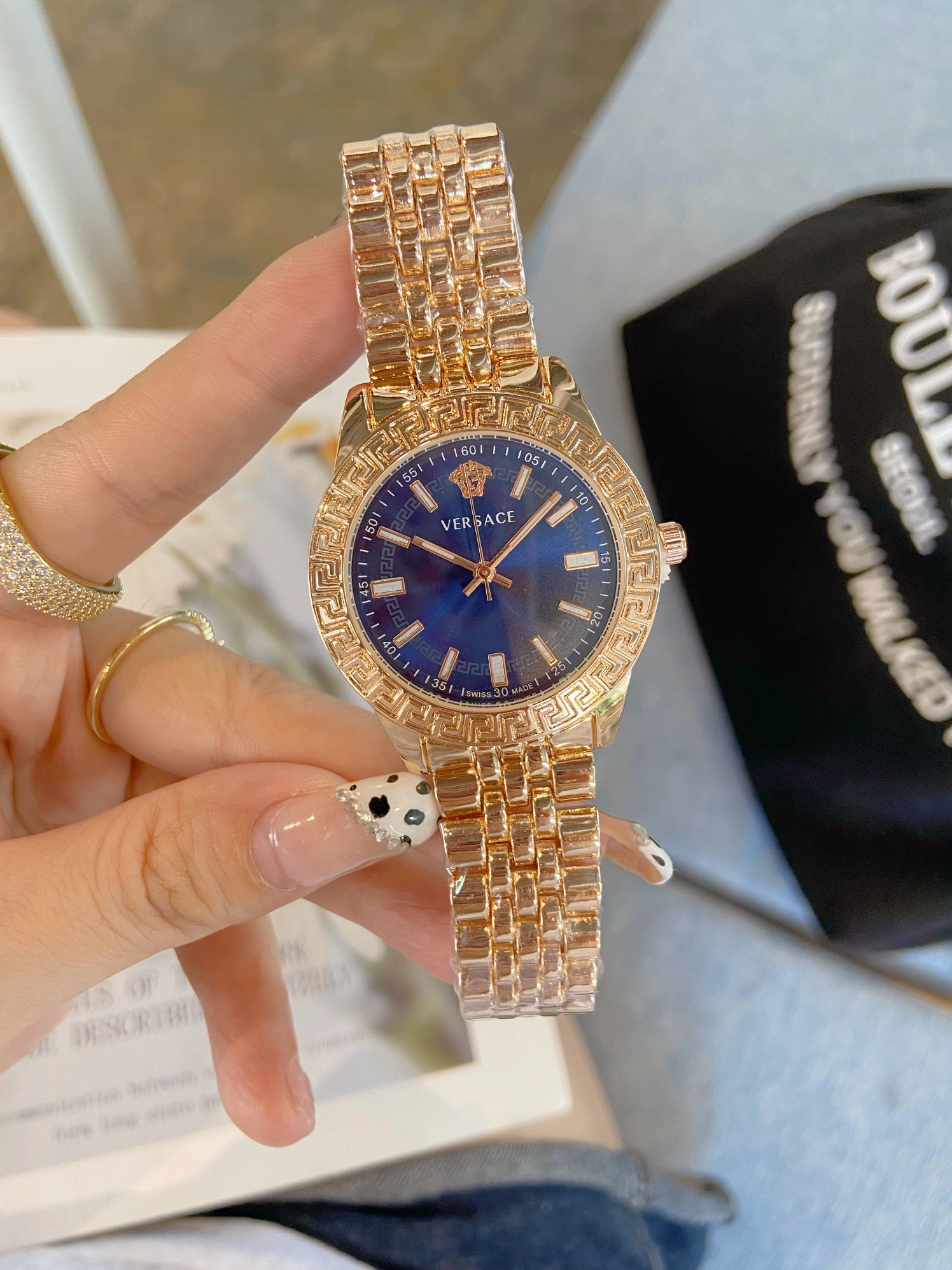 Affordable 2537 Versace Watches For Women
