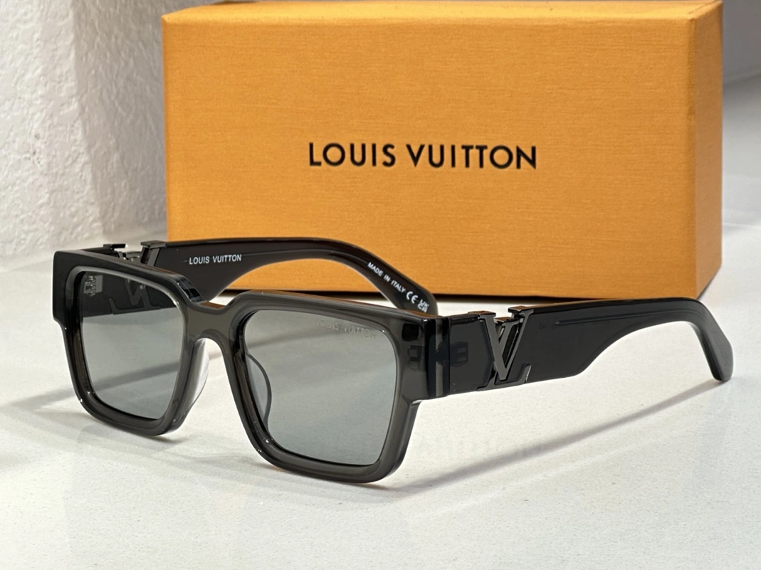 Affordable 2539 Louis Vuitton AAA Quality Sunglasses