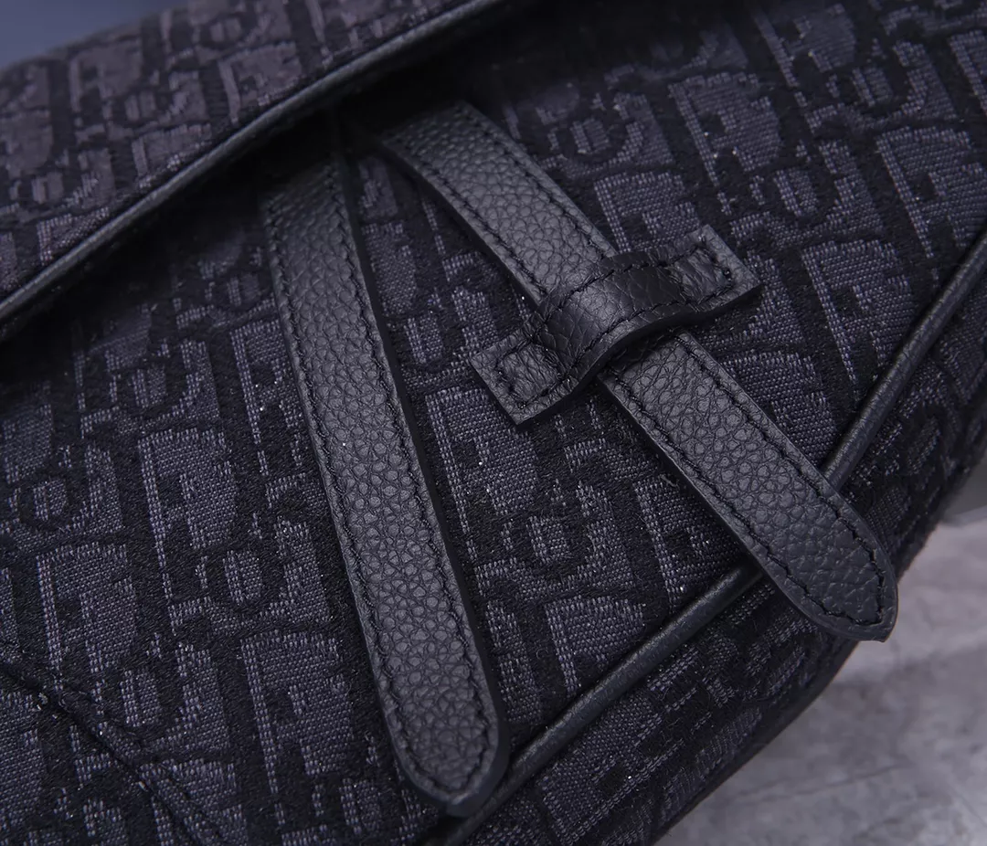 Affordable 272 Christian Dior AAA Man Messenger Bags