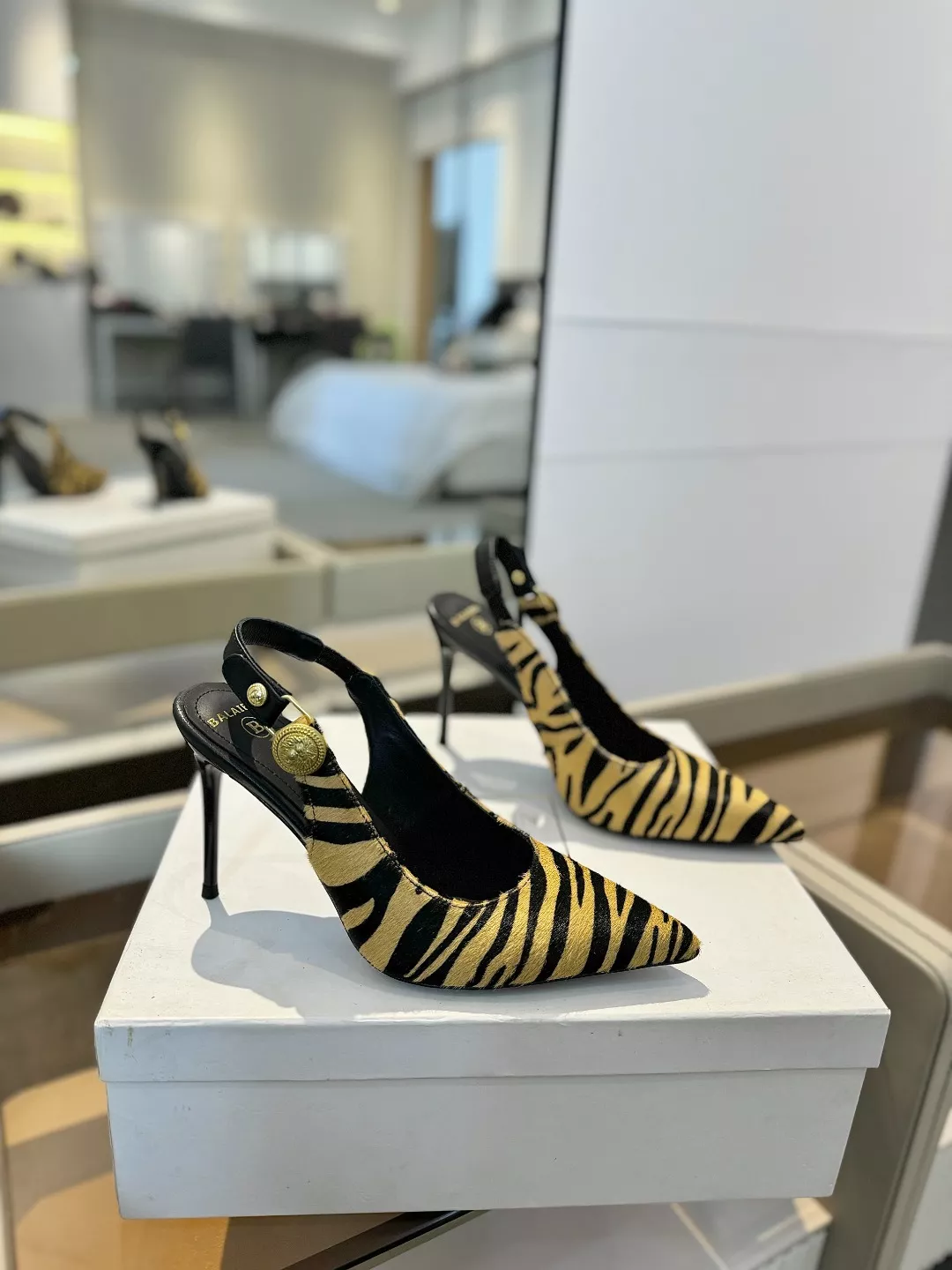 Affordable 2747 Balmain Sandal For Women
