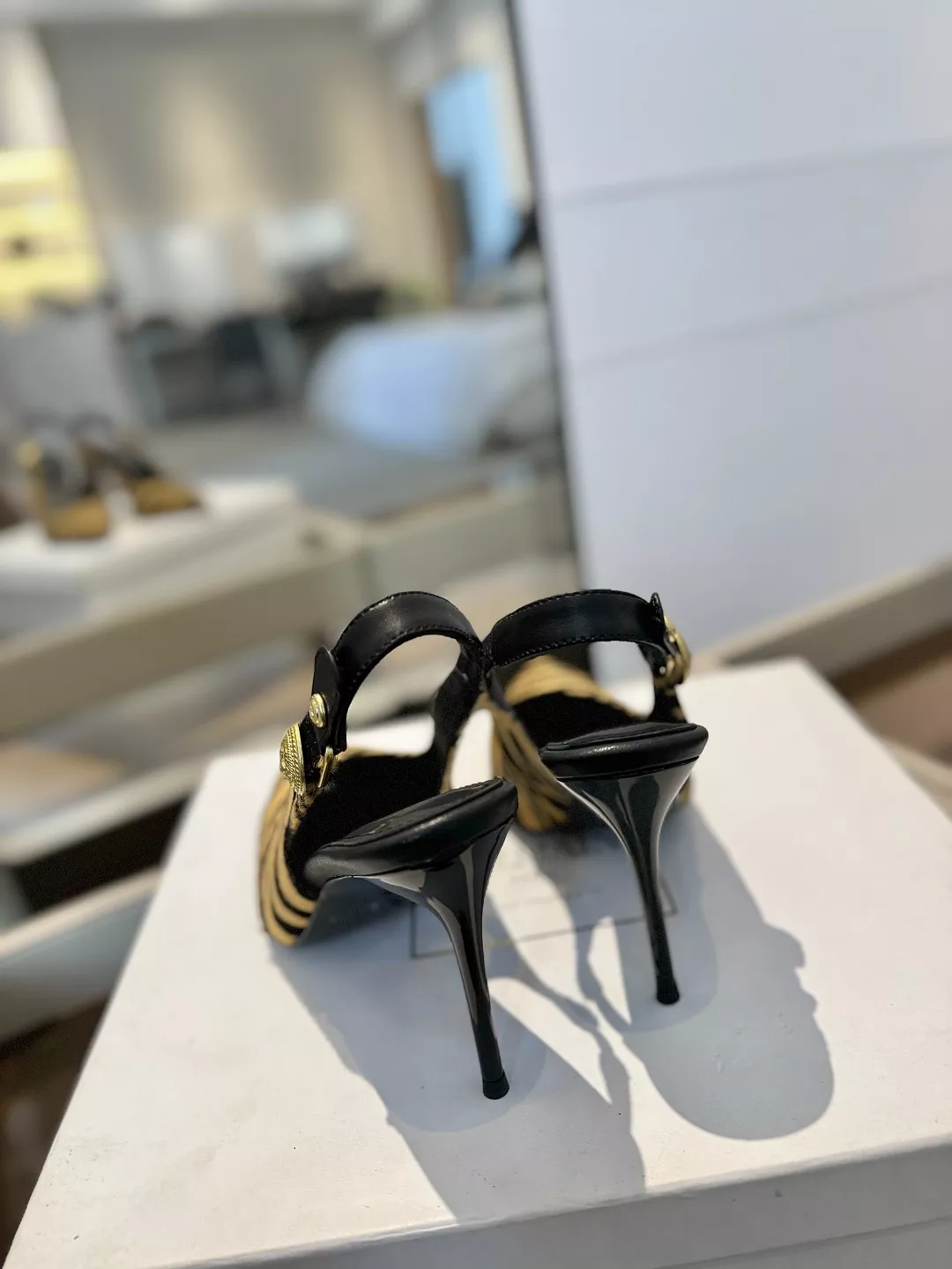 Affordable 2747 Balmain Sandal For Women