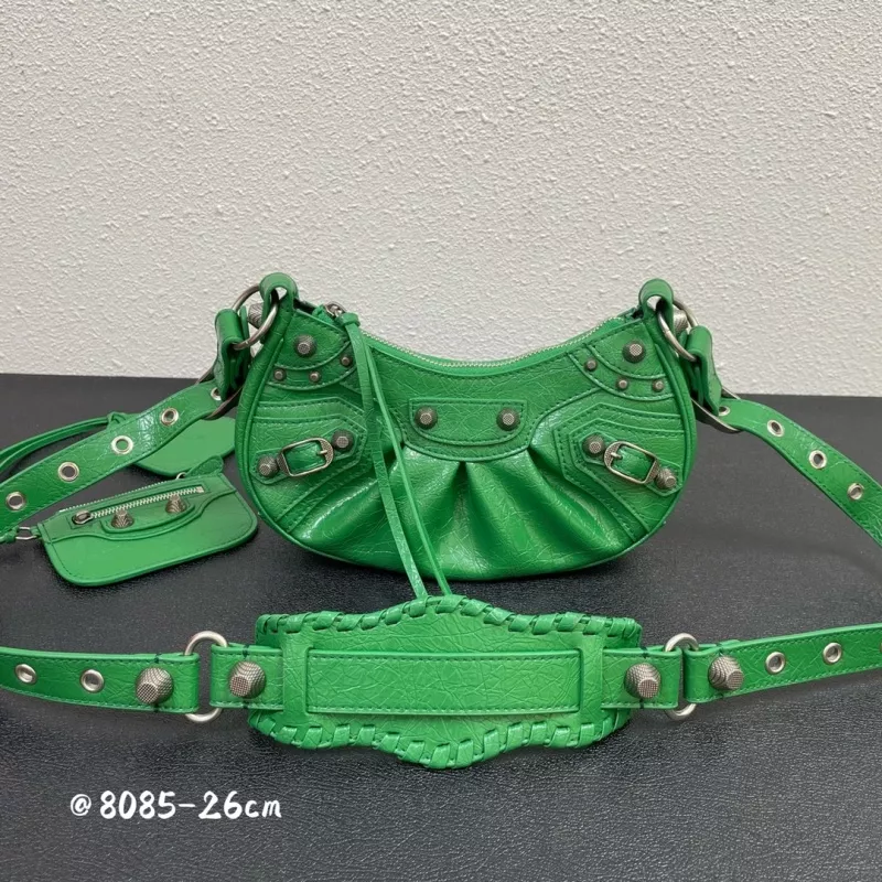 Affordable 2840 Balenciaga AAA Quality Messenger Bags For Women