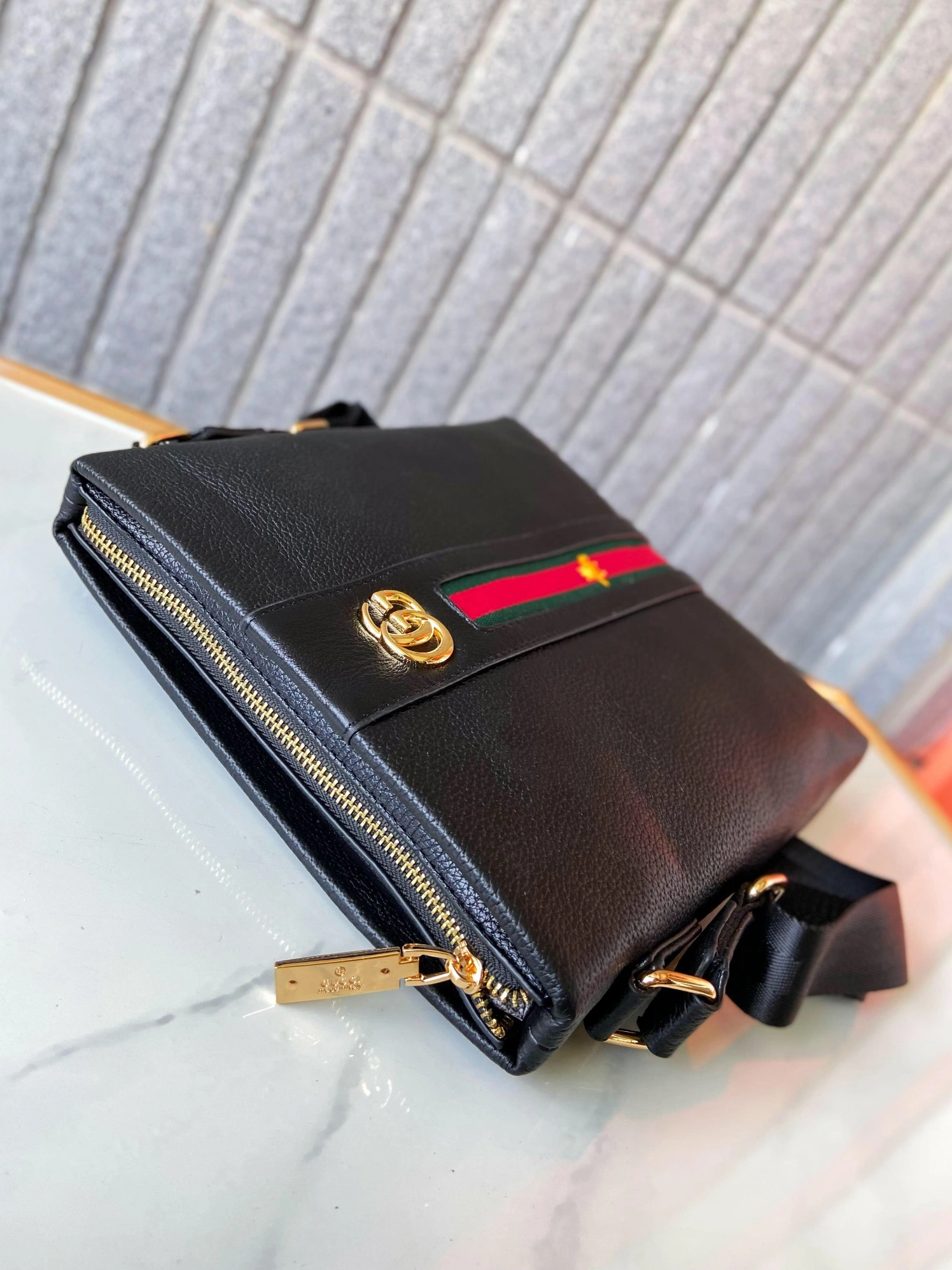 Affordable 2931 Gucci AAA Man Messenger Bags